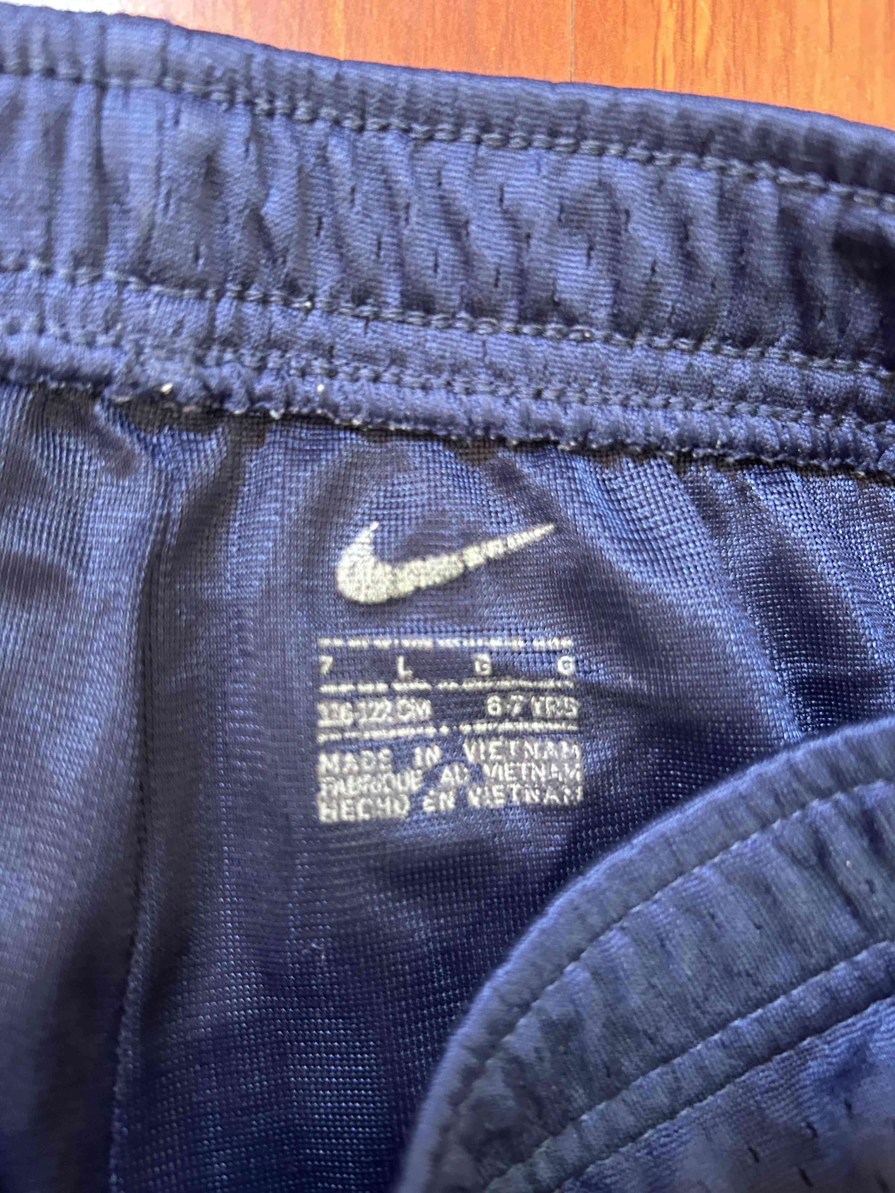 Short deportivo Nike azul - miniatura 3