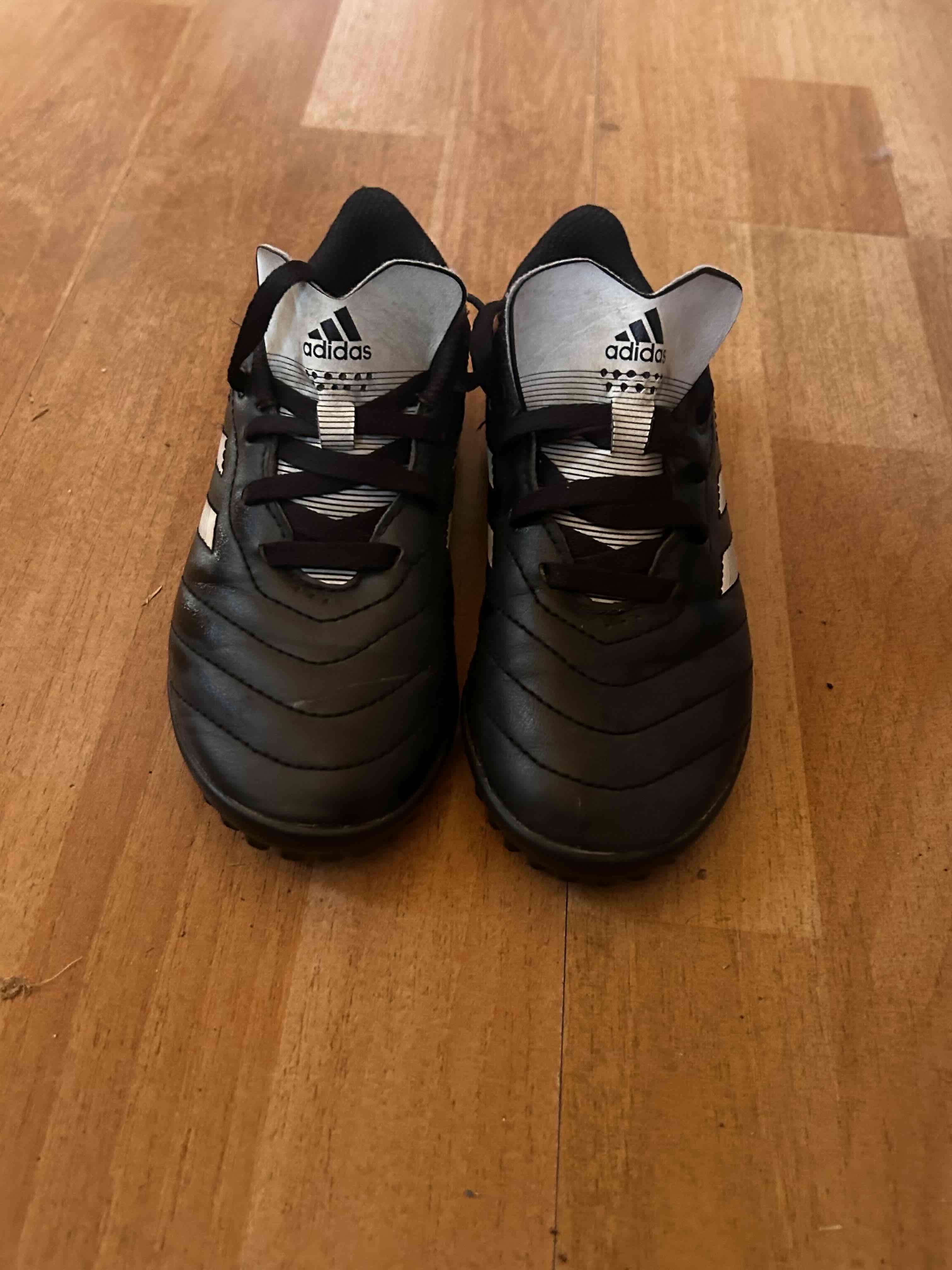 Zapatillas deportivas negras Adidas - miniatura 3