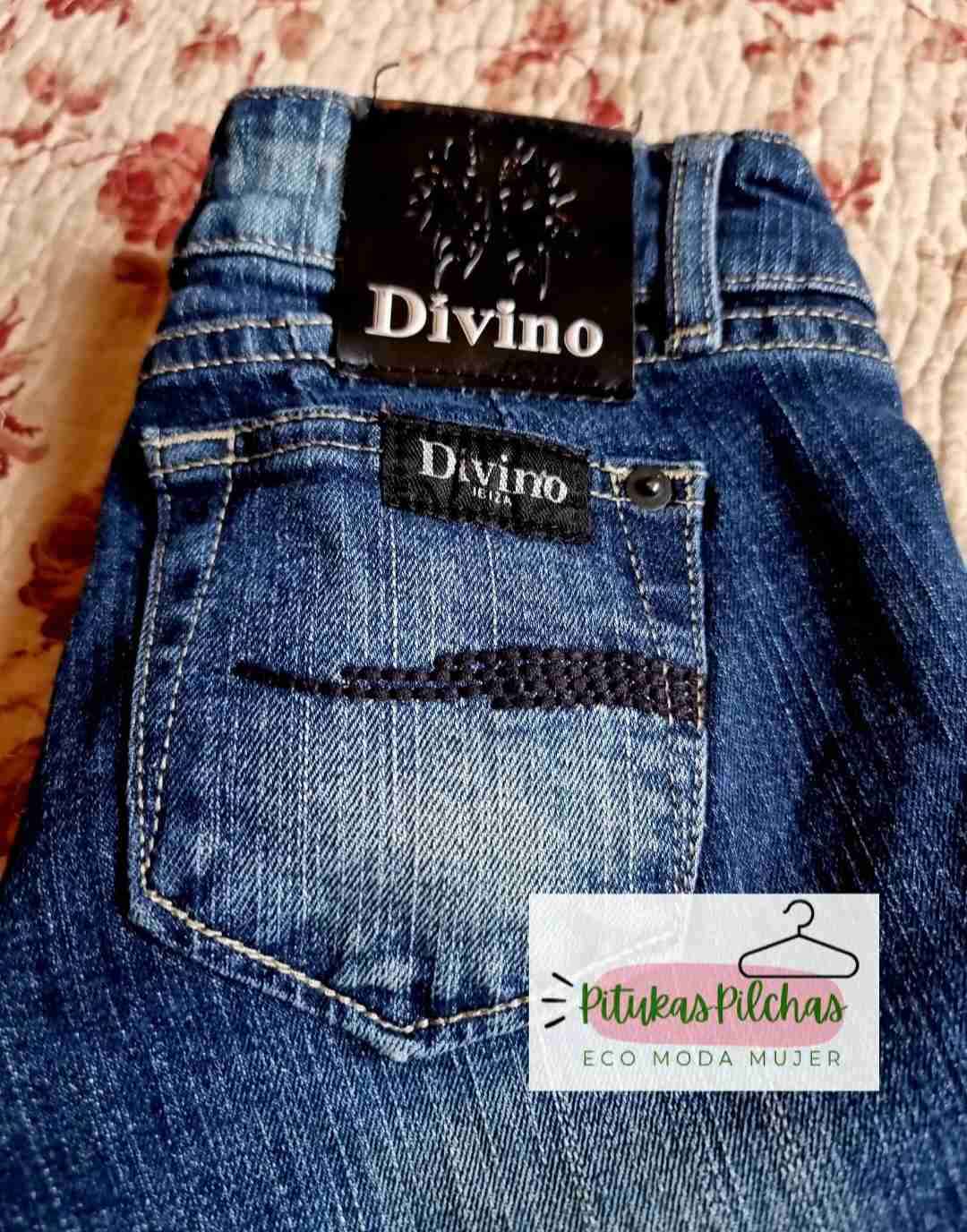 Jeans pitillo azul marca Divino - miniatura 2
