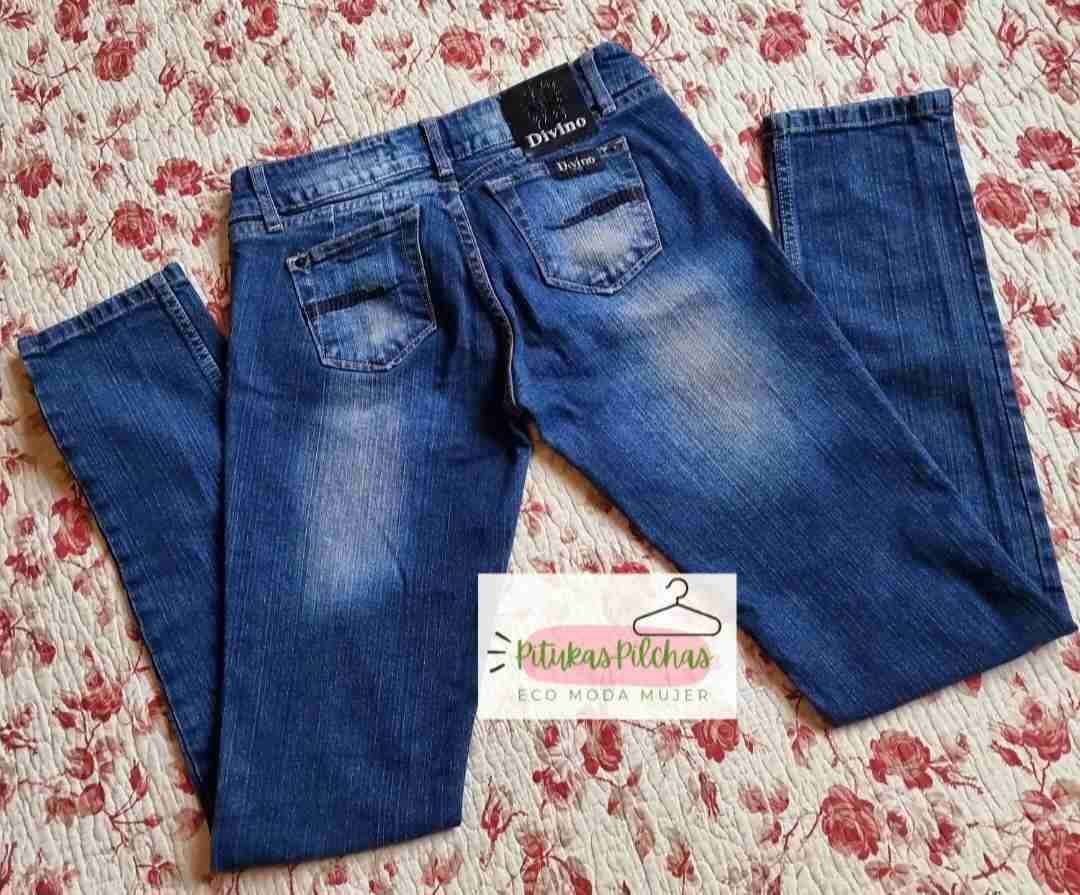Jeans pitillo azul marca Divino - miniatura 3