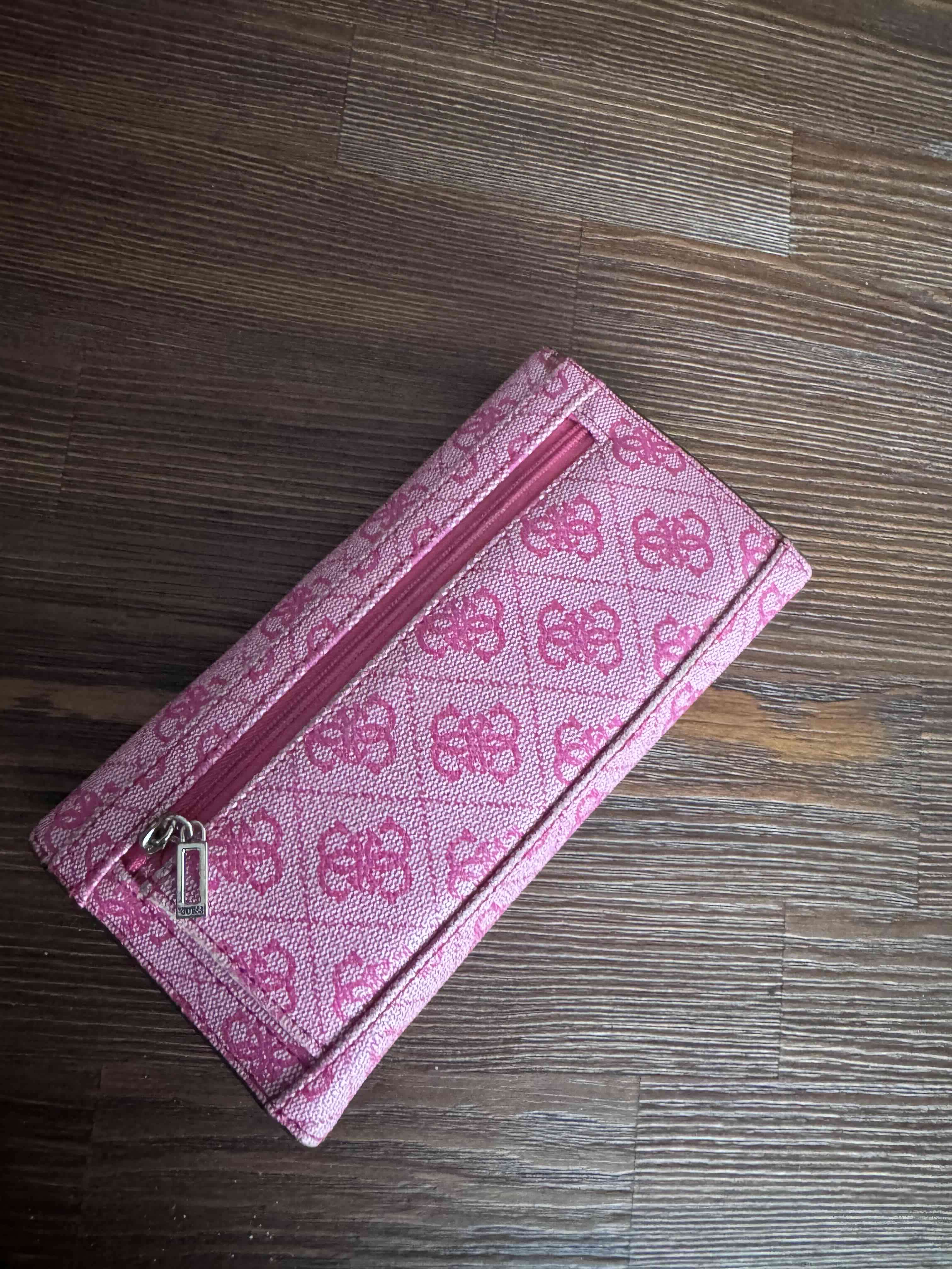 Billetera  rosa Guess estampada - miniatura 4