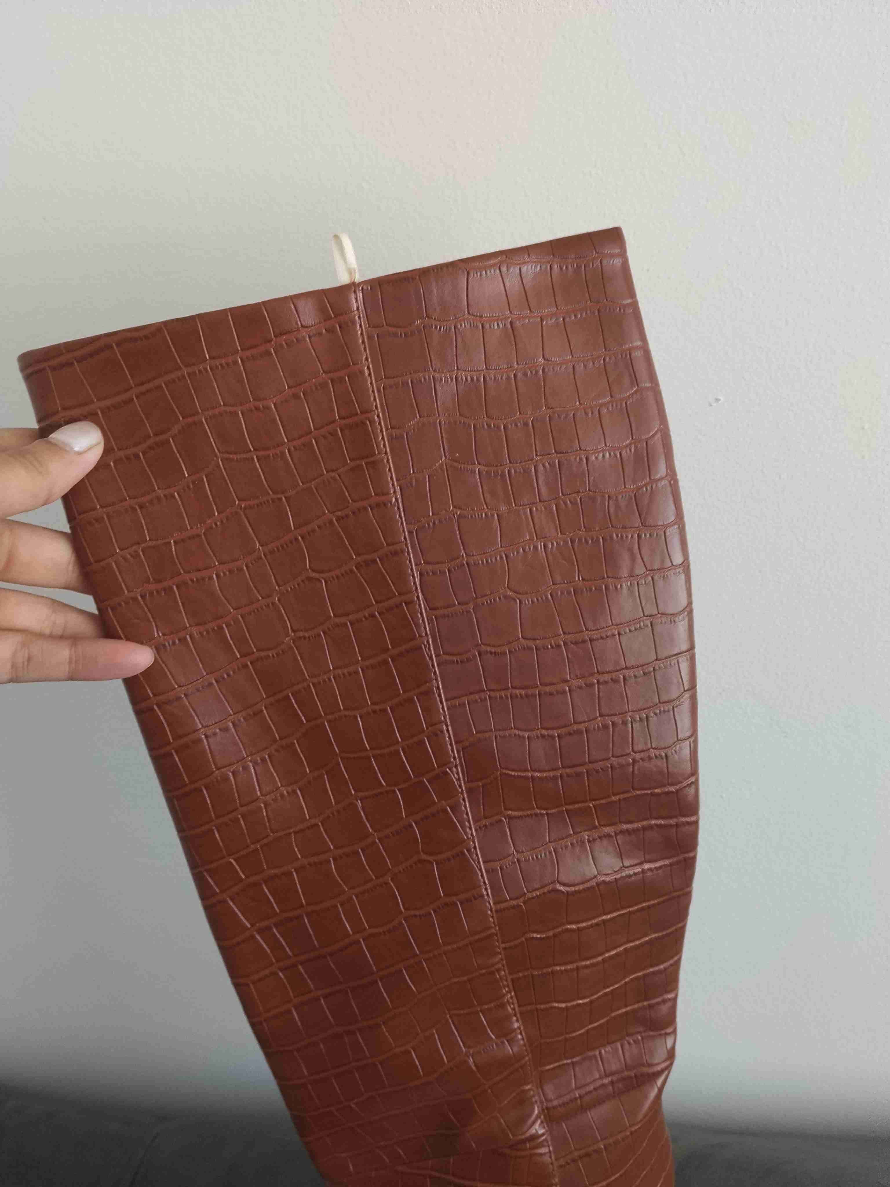 Botas altas marrones texturizadas - miniatura 3