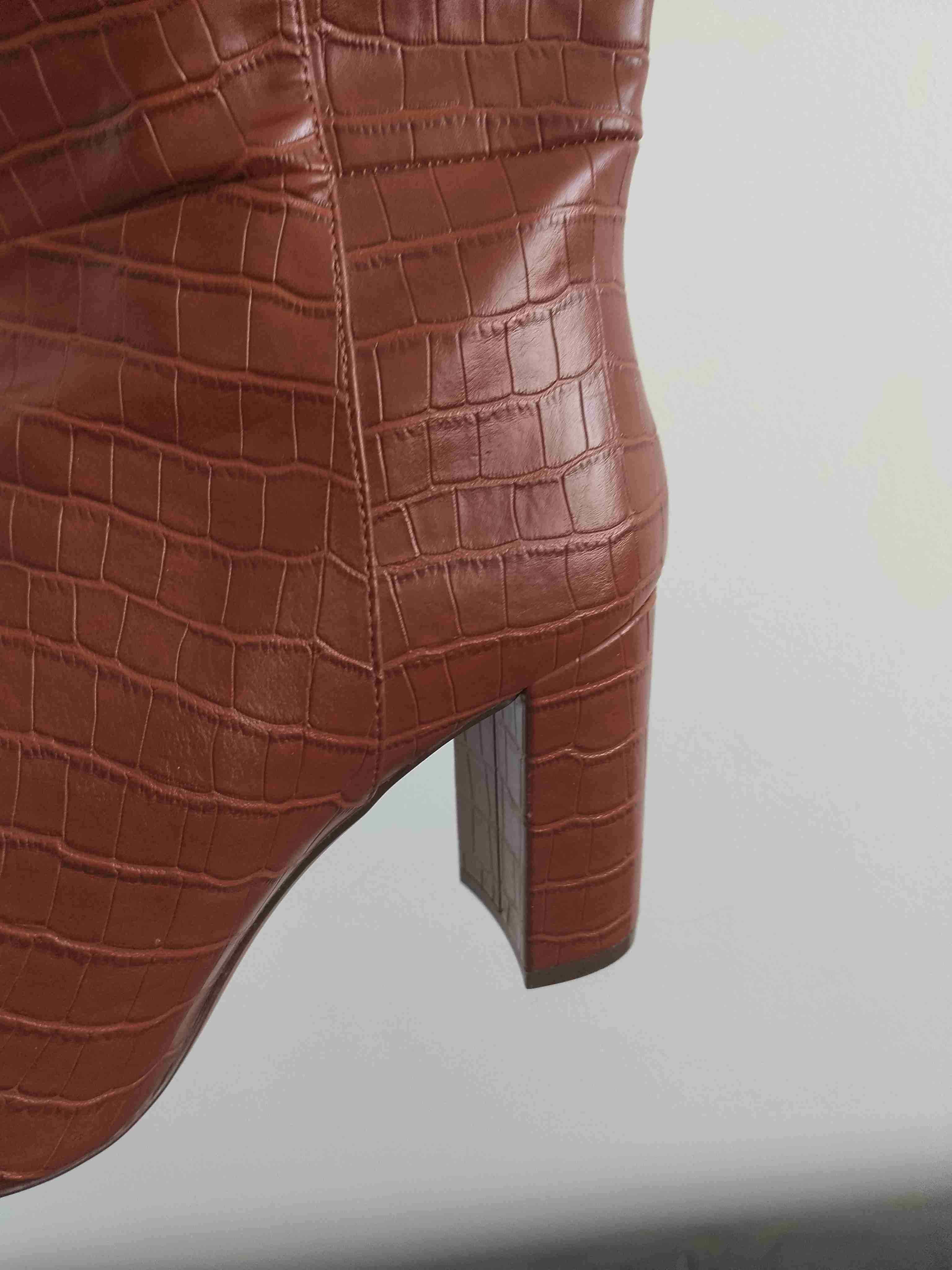 Botas altas marrones texturizadas - miniatura 4