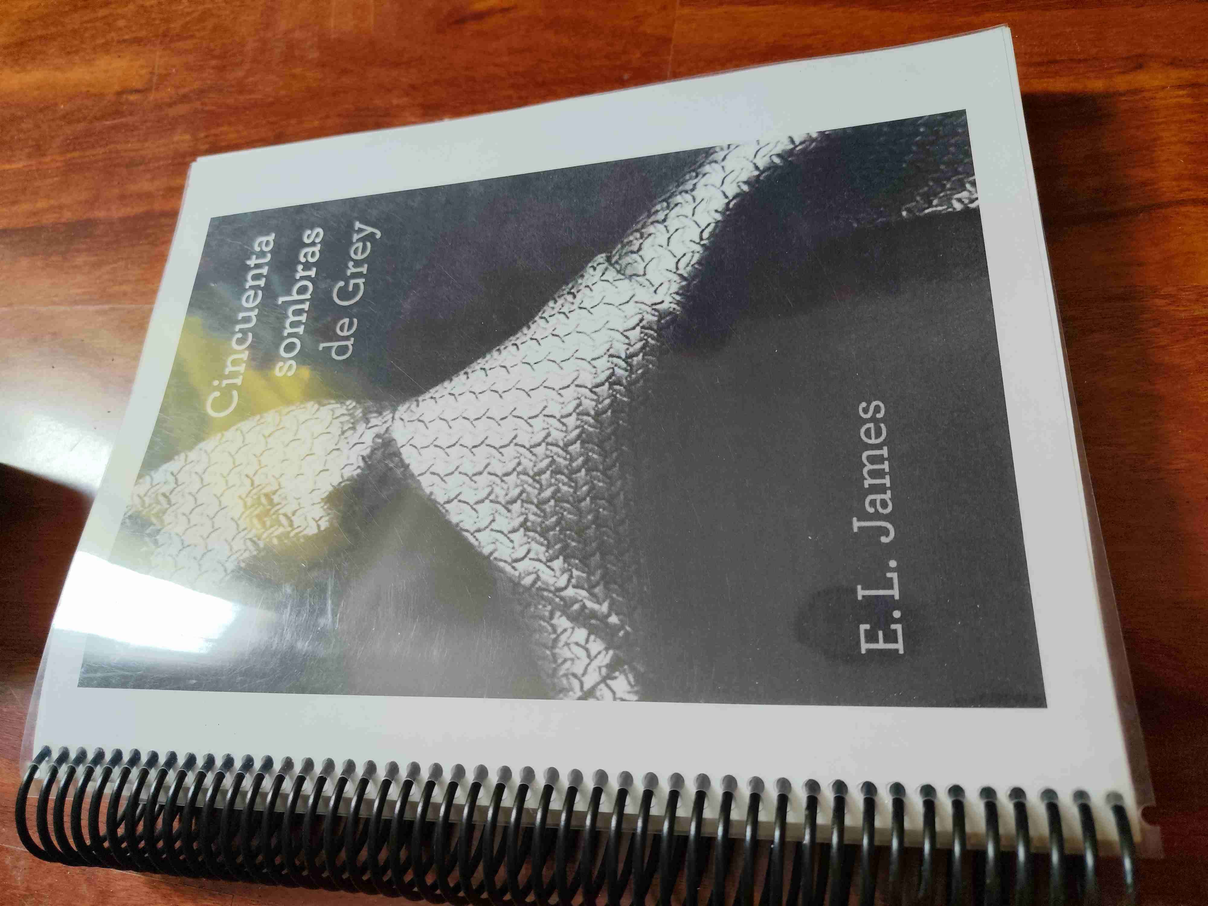 Libro Cincuenta sombras de Grey