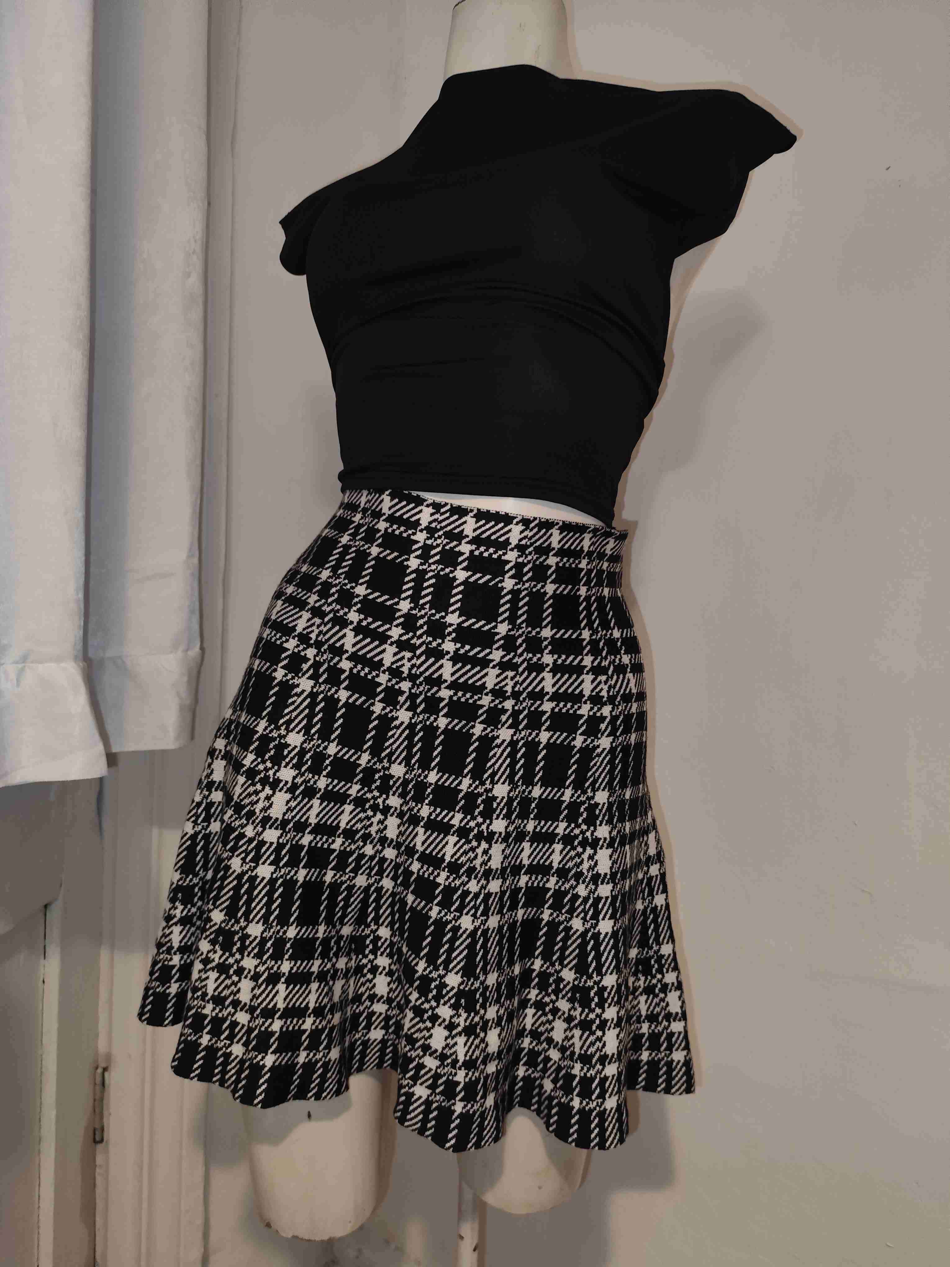 Falda negra escocesa plizada - talla 42 - miniatura 2