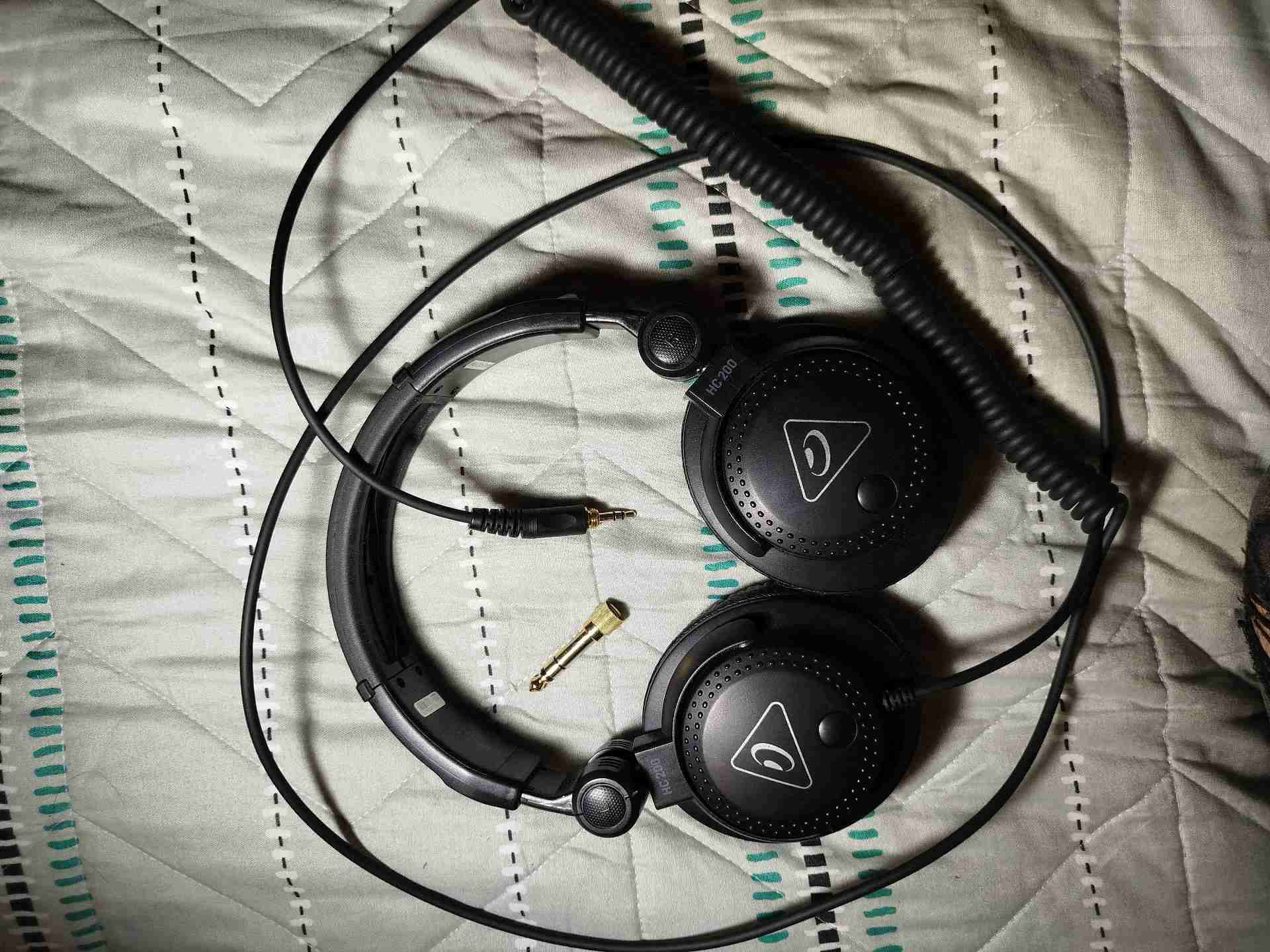 Audífonos semiprofesionales Behringer HC200