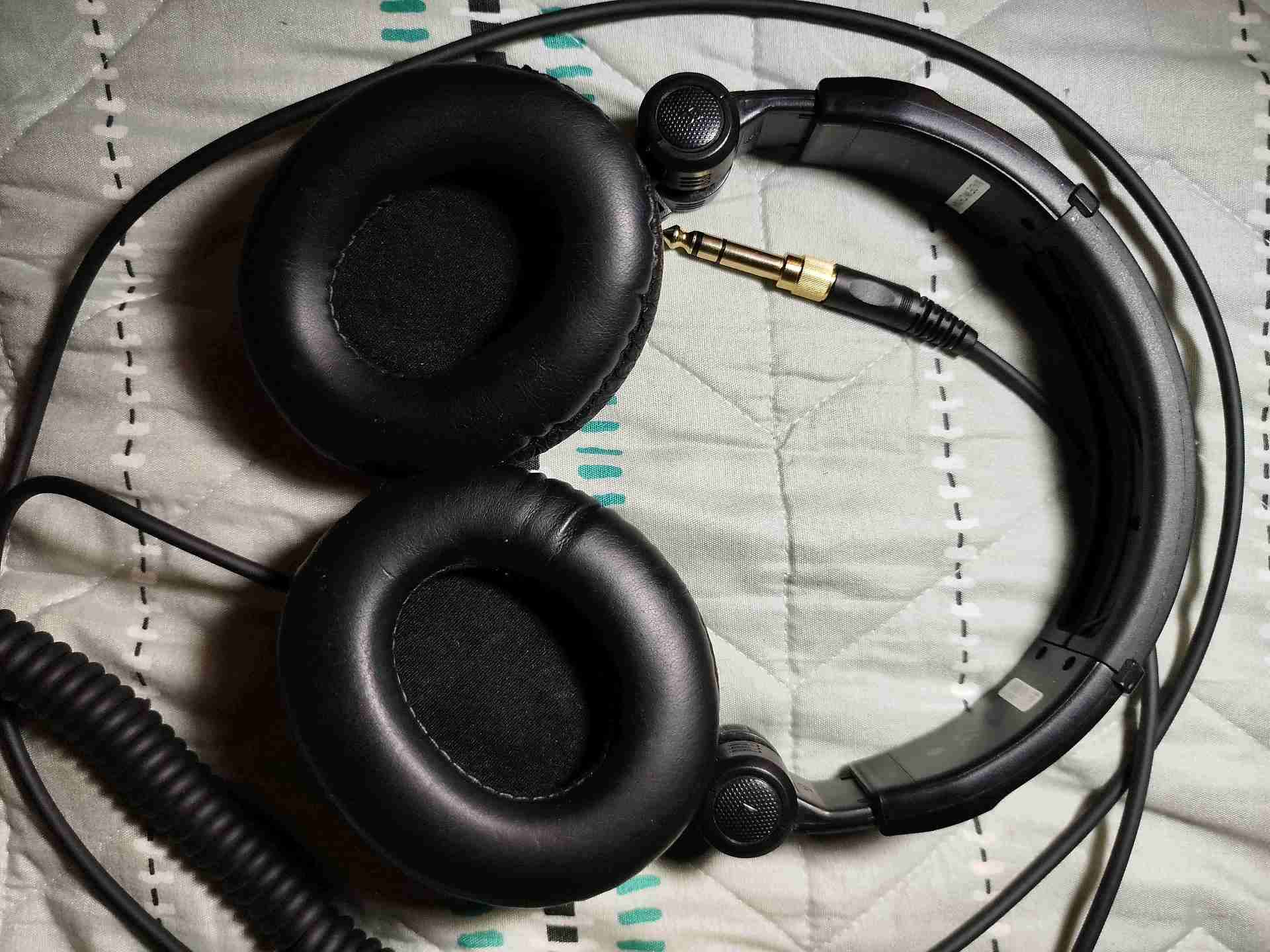 Audífonos semiprofesionales Behringer HC200 - miniatura 3