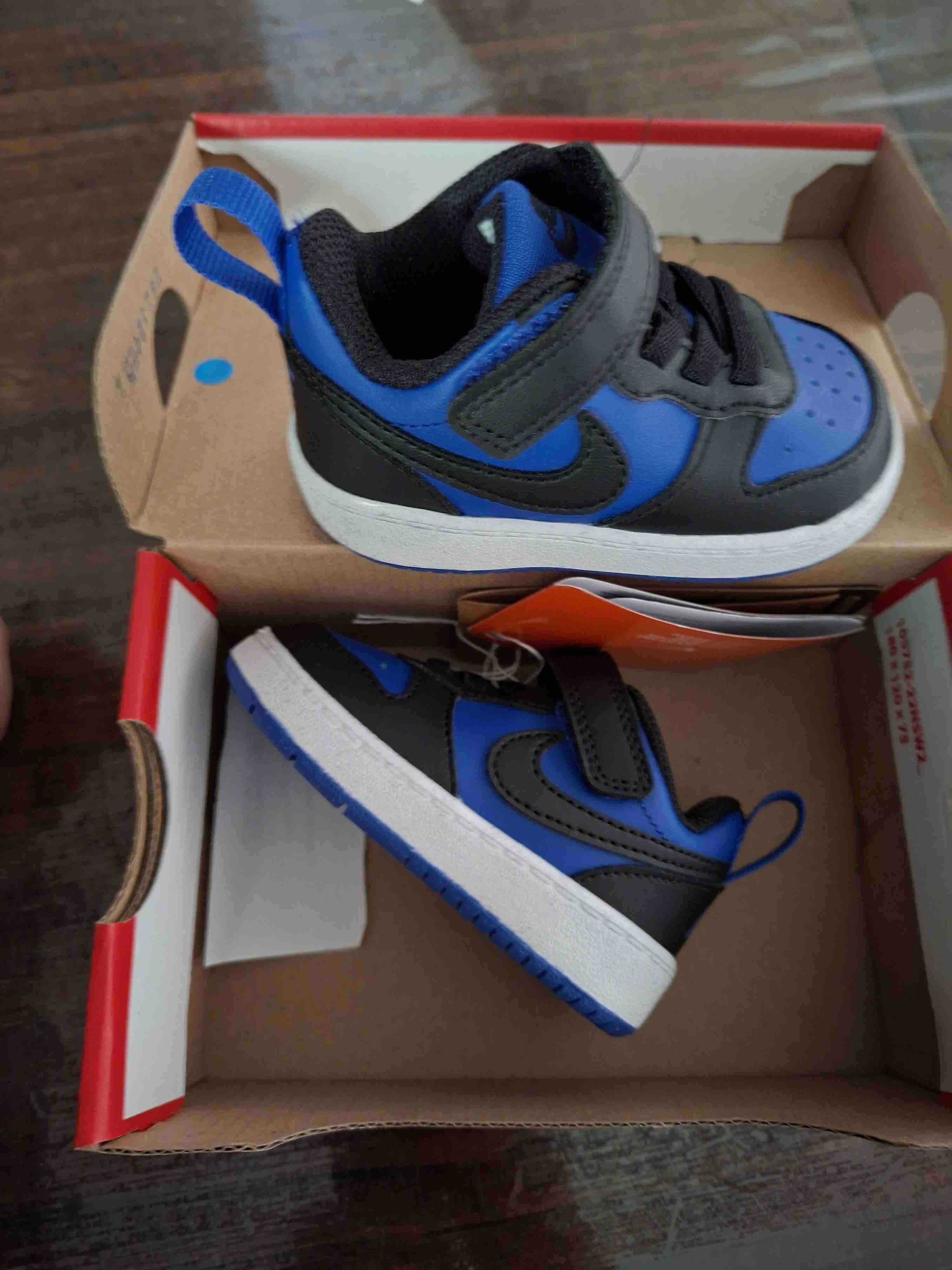 Zapatillas Nike niño azul y negro - miniatura 2