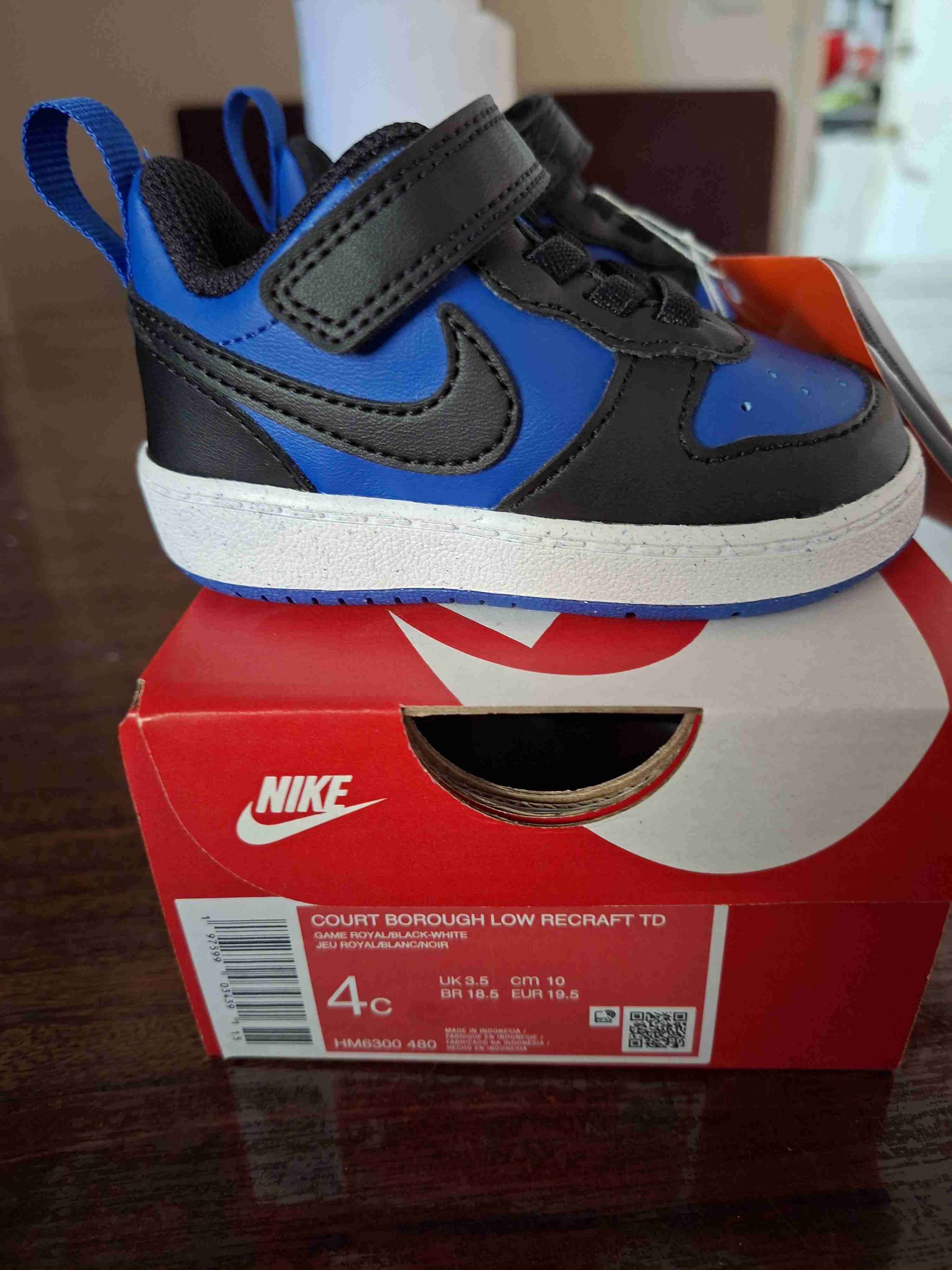 Zapatillas Nike niño azul y negro - miniatura 4