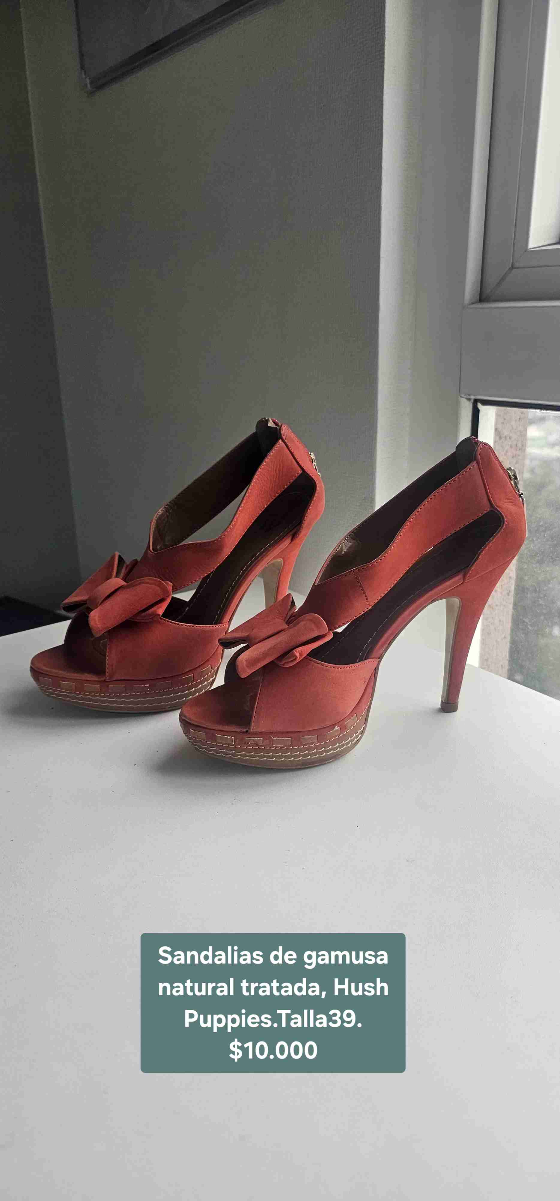 Sandalias de gamuza coral  Hush Puppies