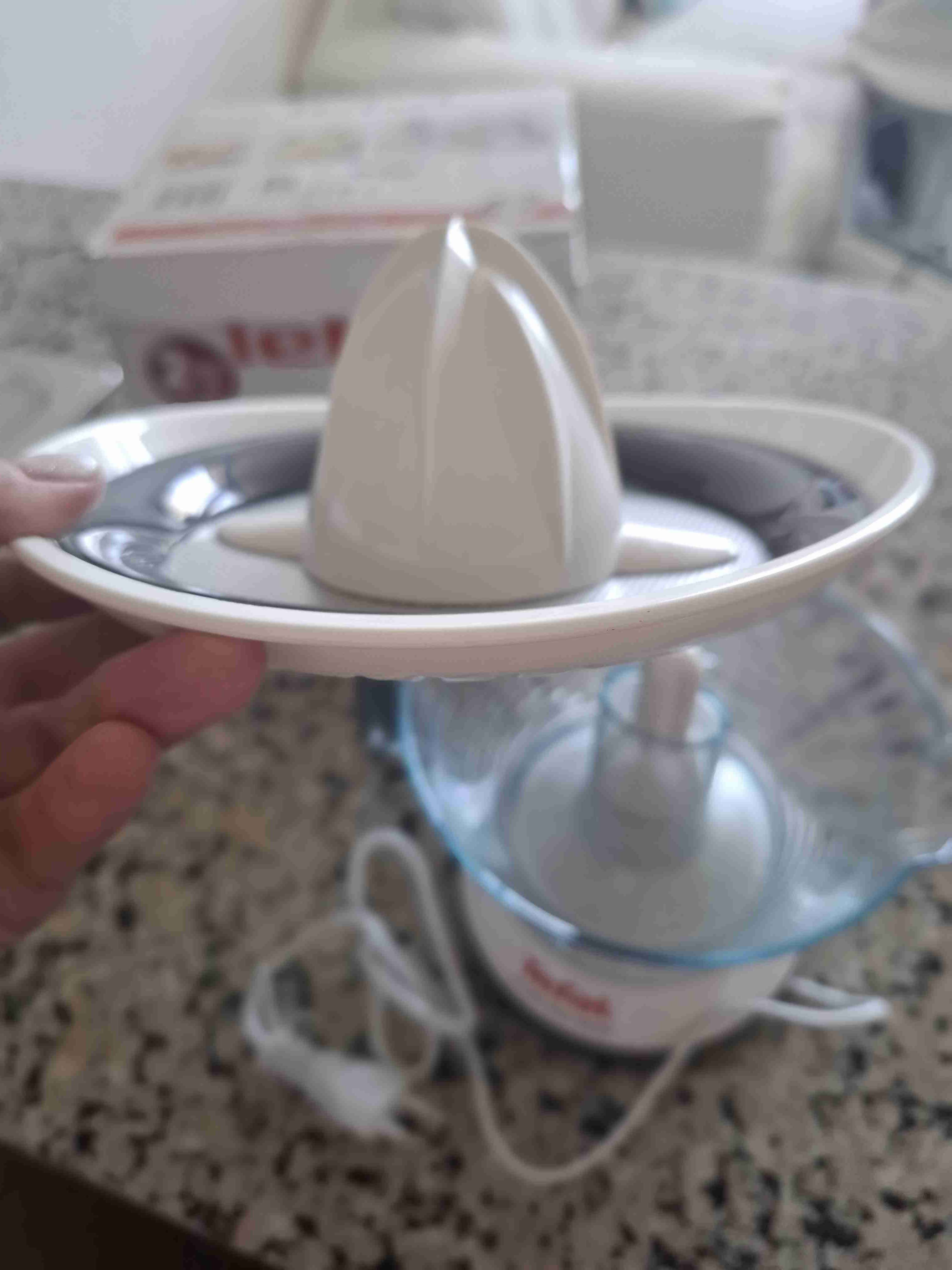 Exprimidor eléctrico Tefal Vitapress - miniatura 3