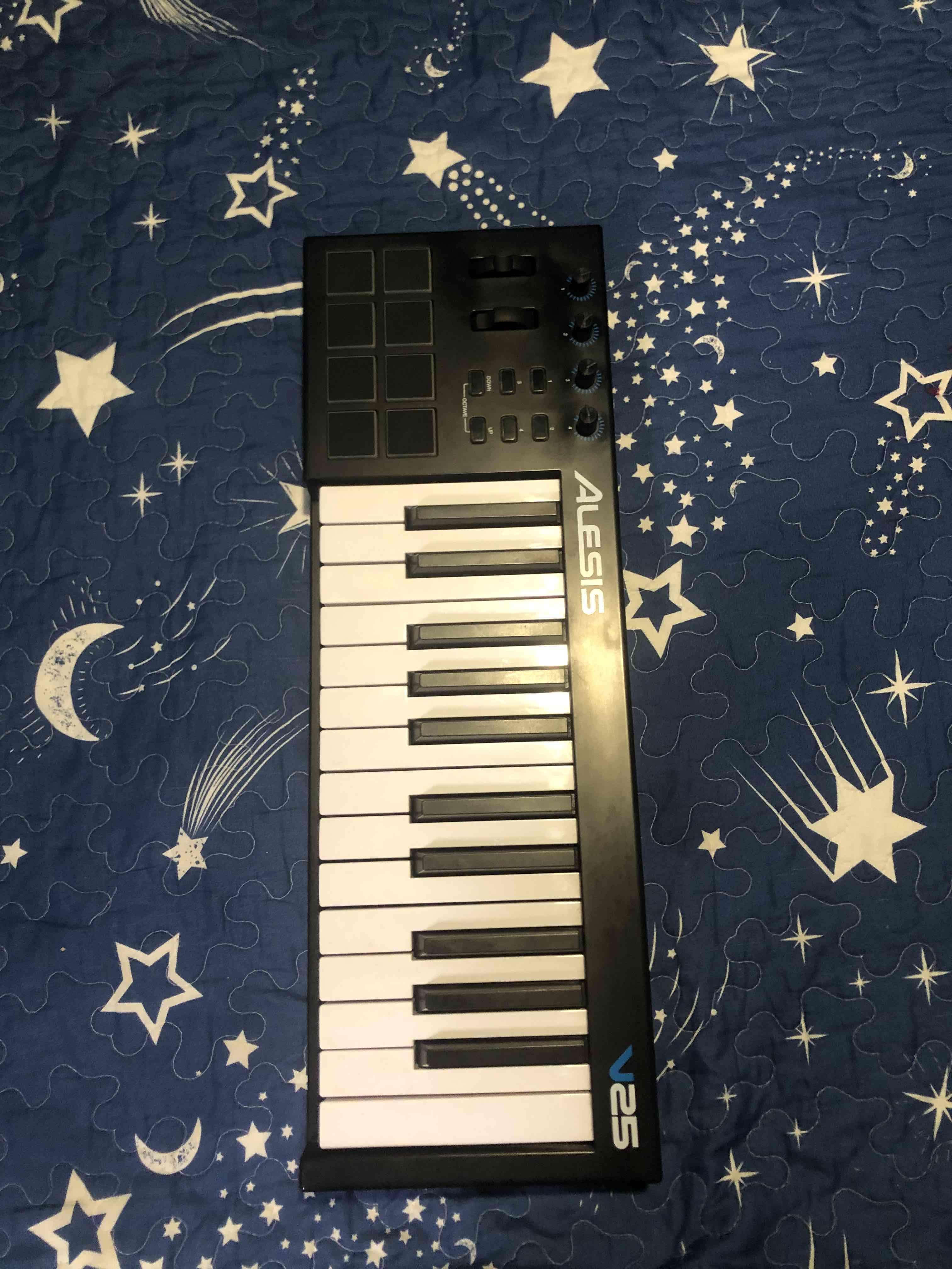 Teclado MIDI Alesis V25