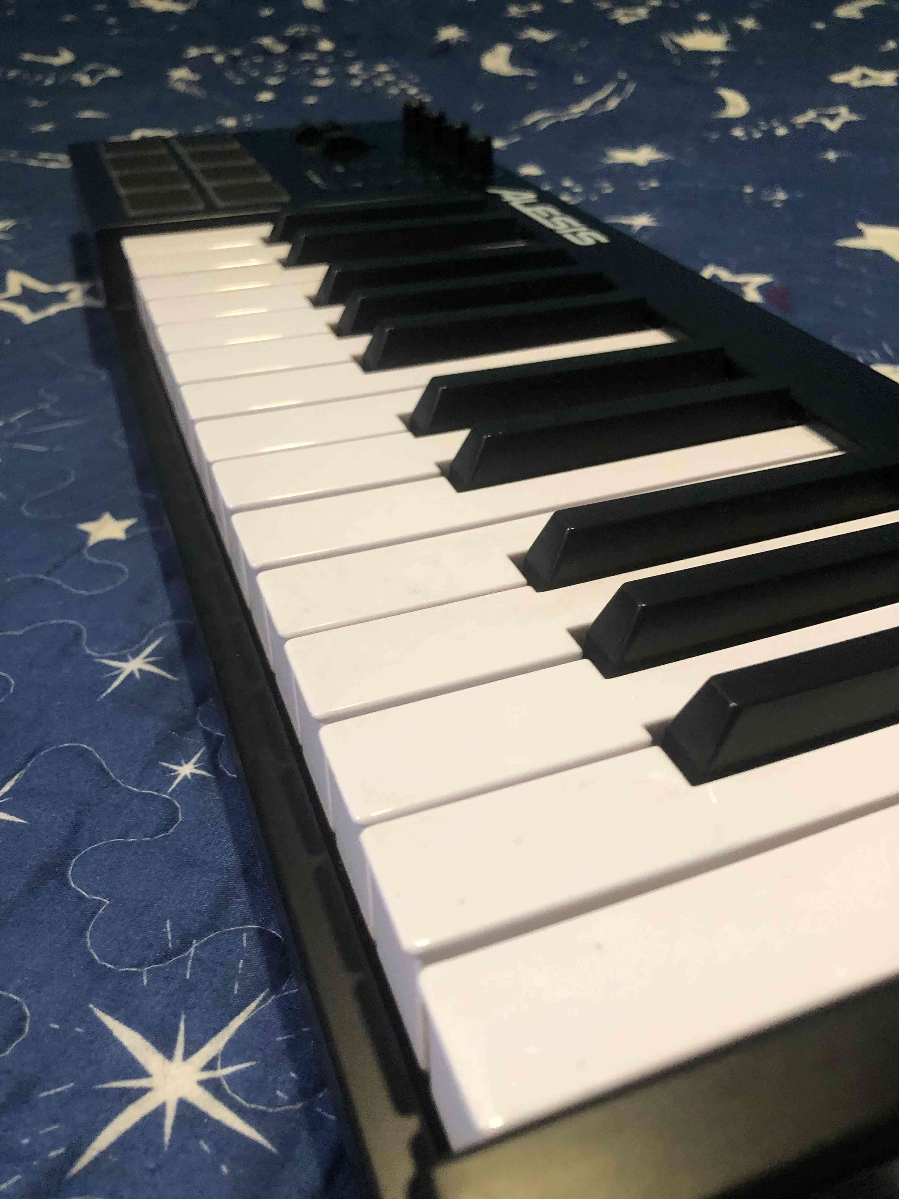 Teclado MIDI Alesis V25 - miniatura 5