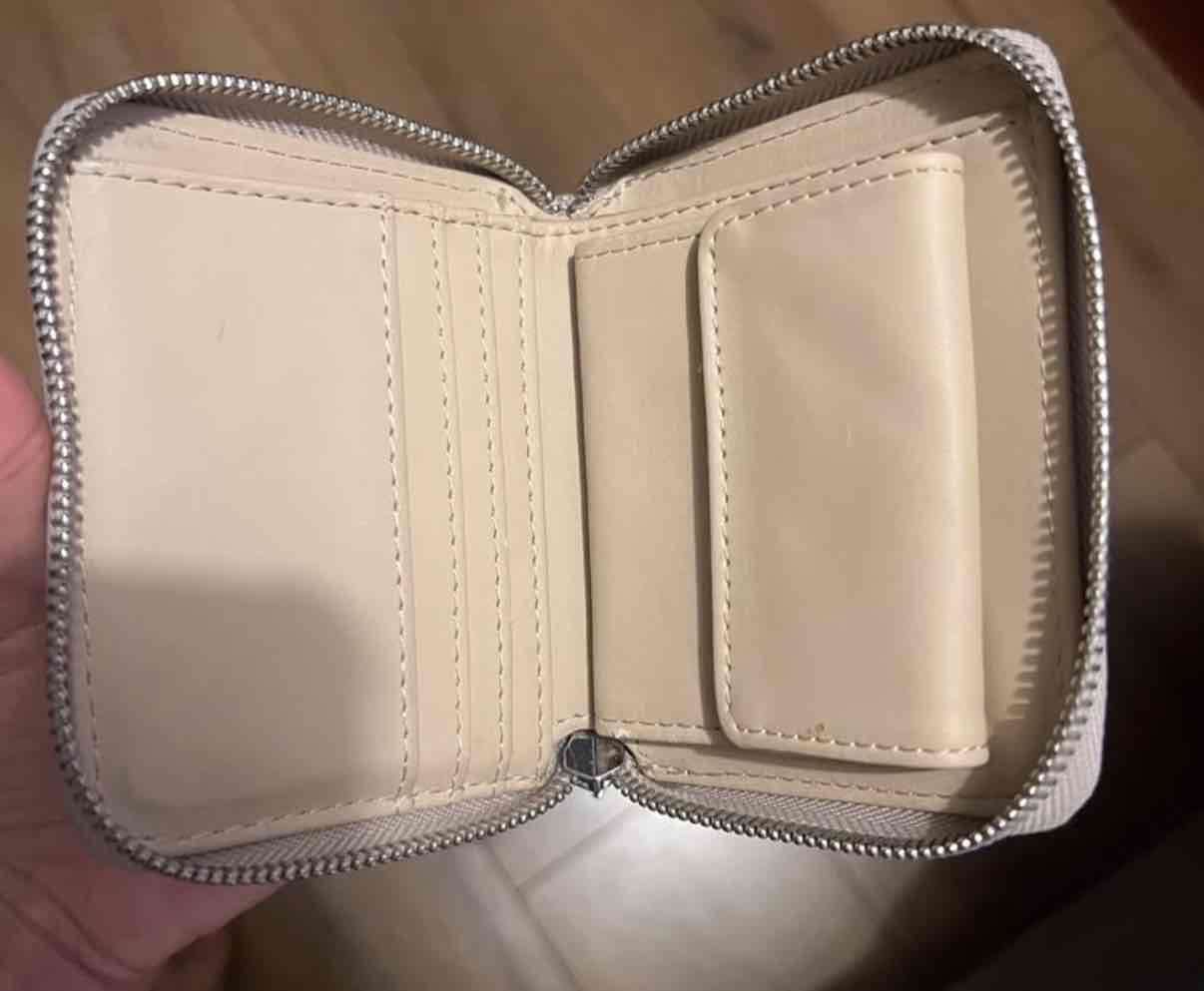 Billetera GUESS floral beige - miniatura 2