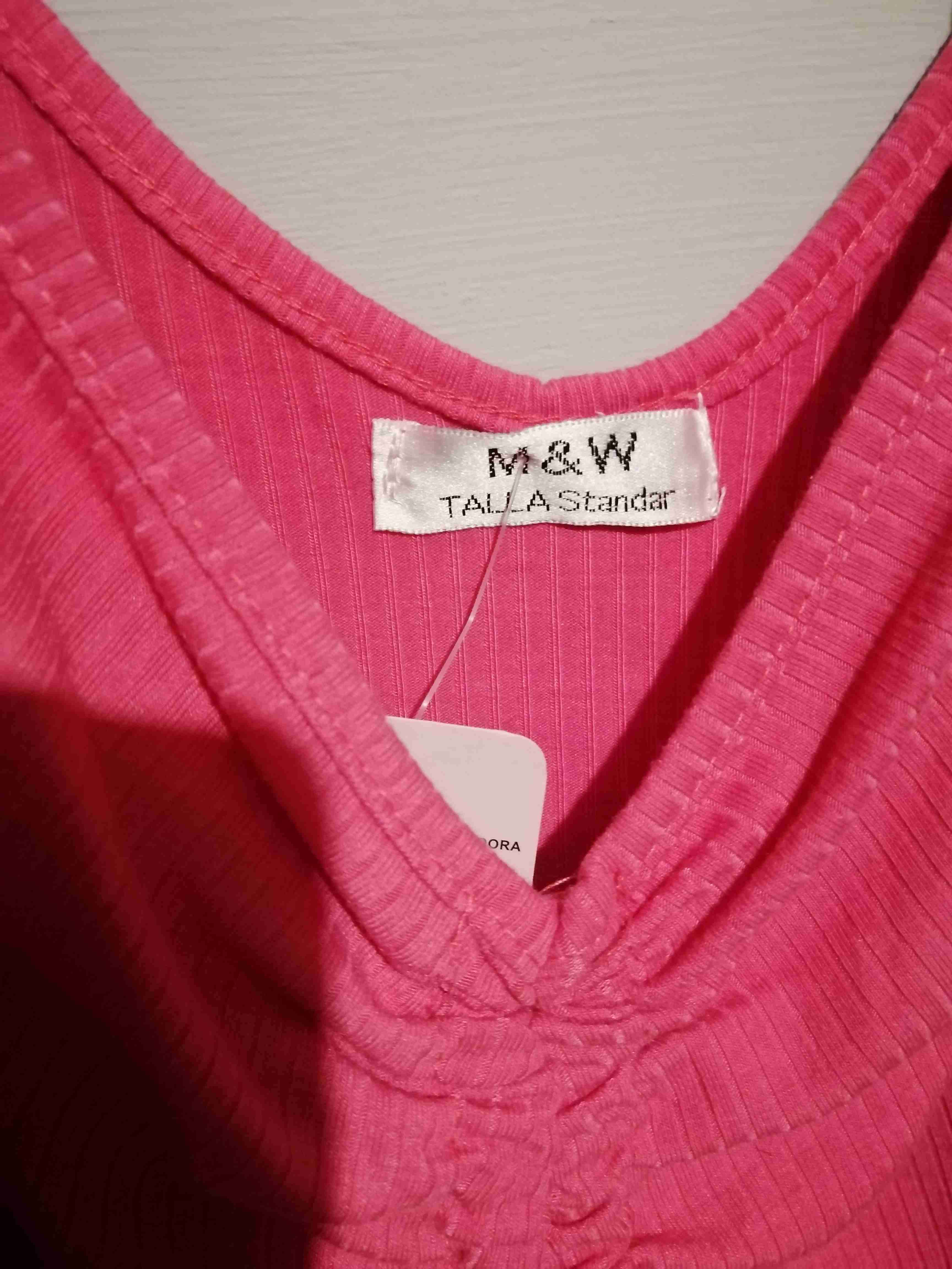 Vestido rosa con tirantes decorativos - miniatura 2