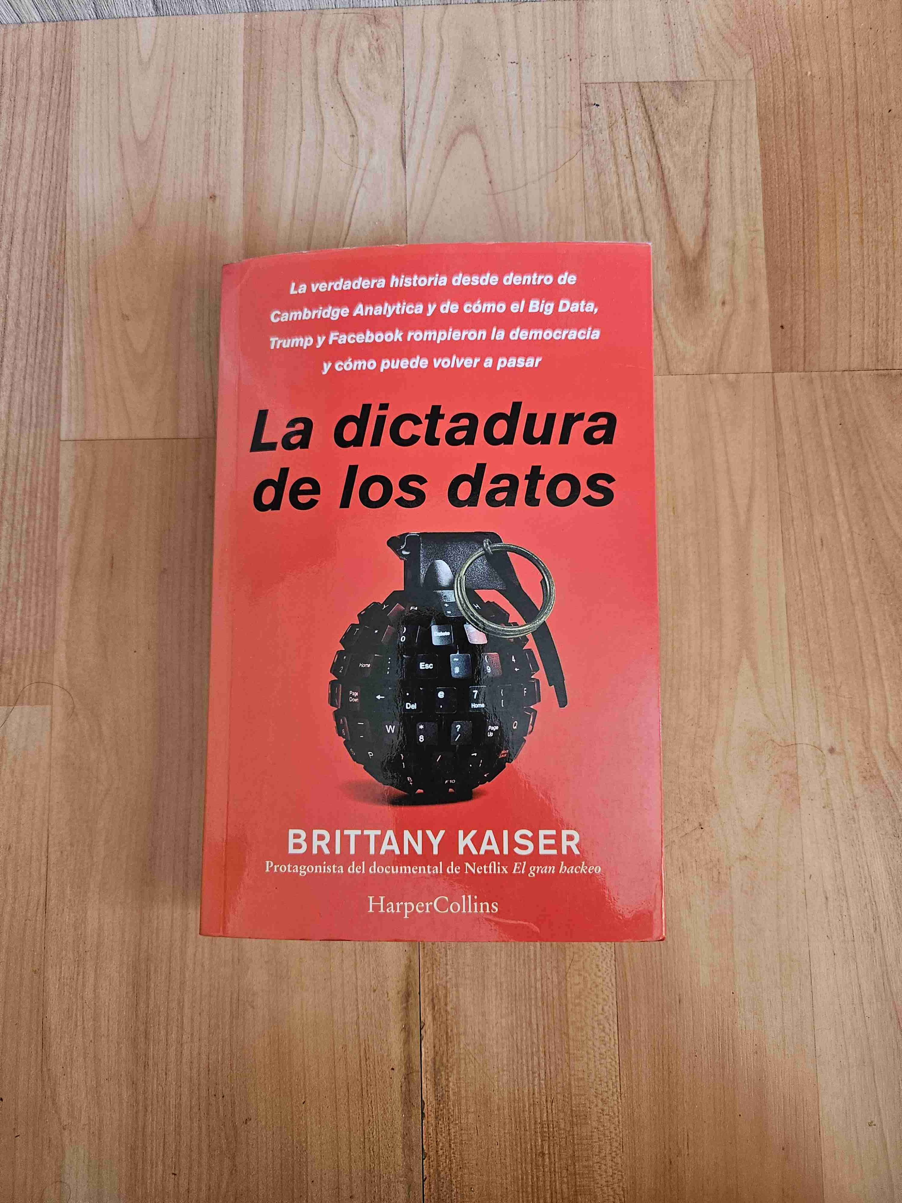 Libro 'La dictadura de los datos'