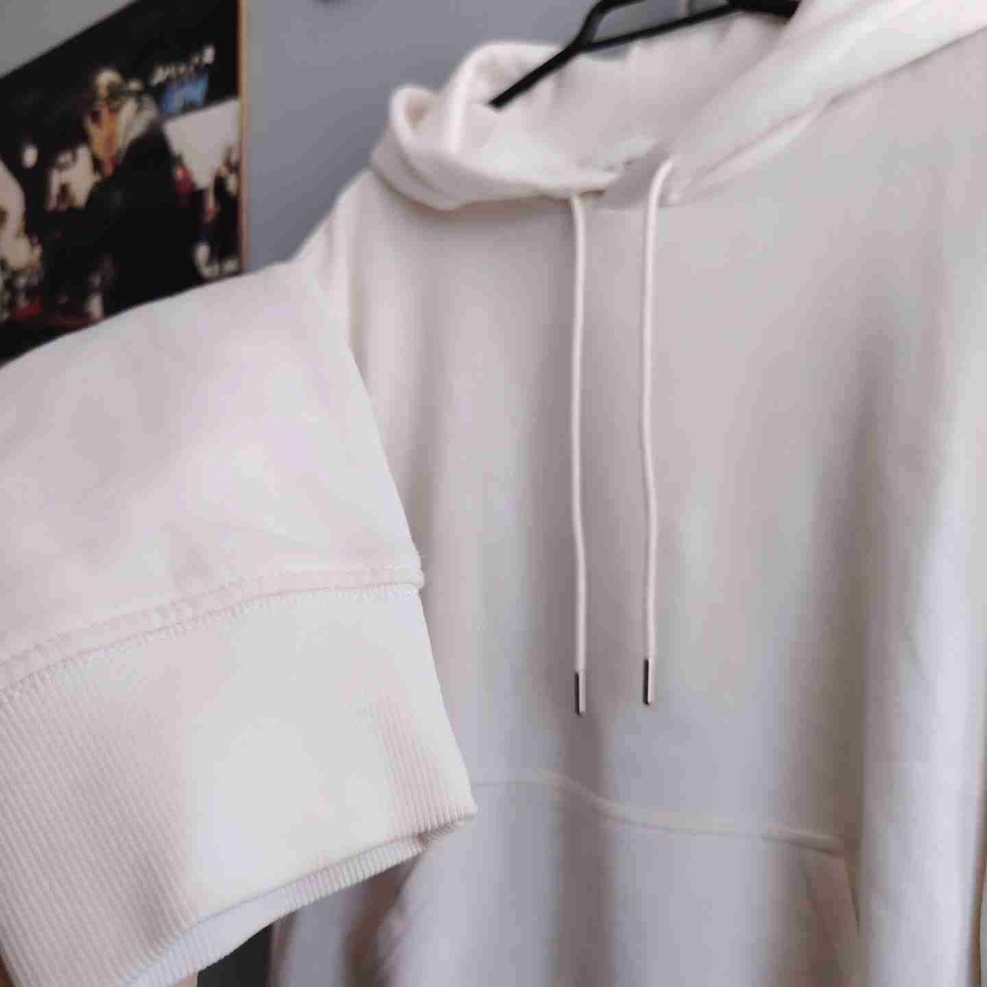 Polerón blanco con capucha HyM - miniatura 2