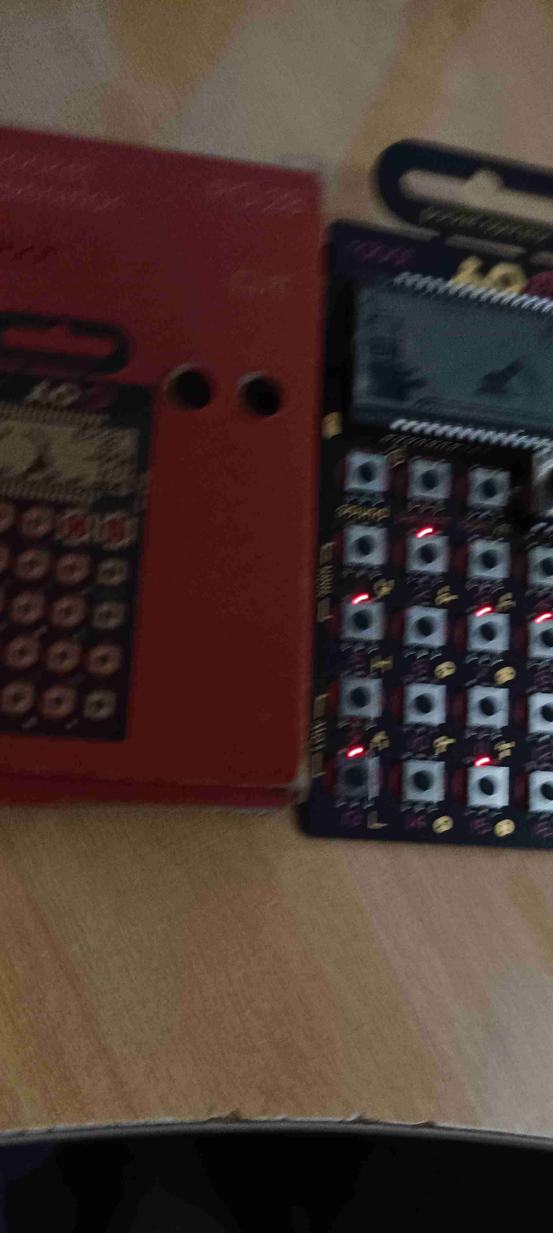 Pocket operator PO-28 robot - miniatura 2