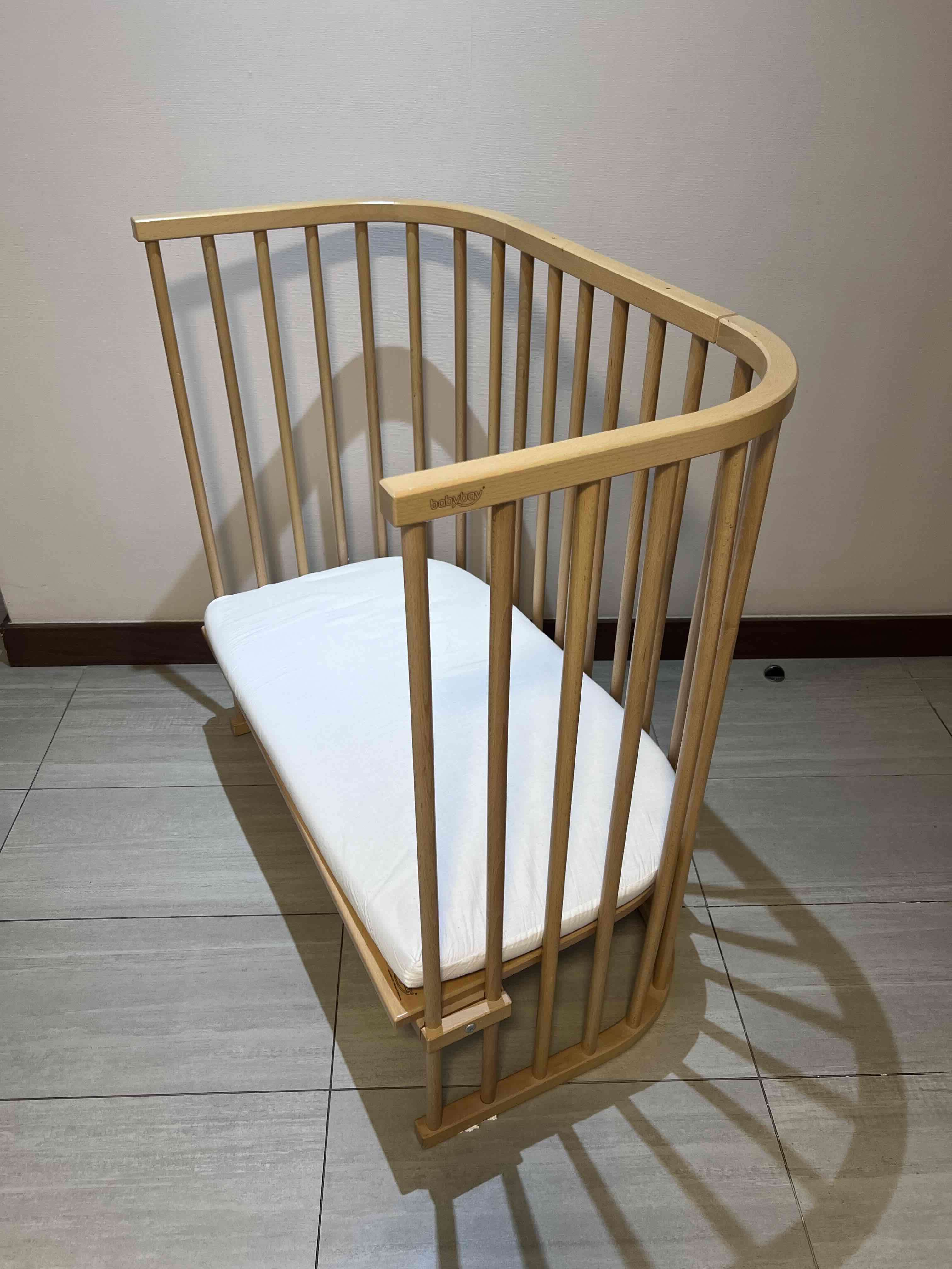 Cuna de madera para bebé - miniatura 2