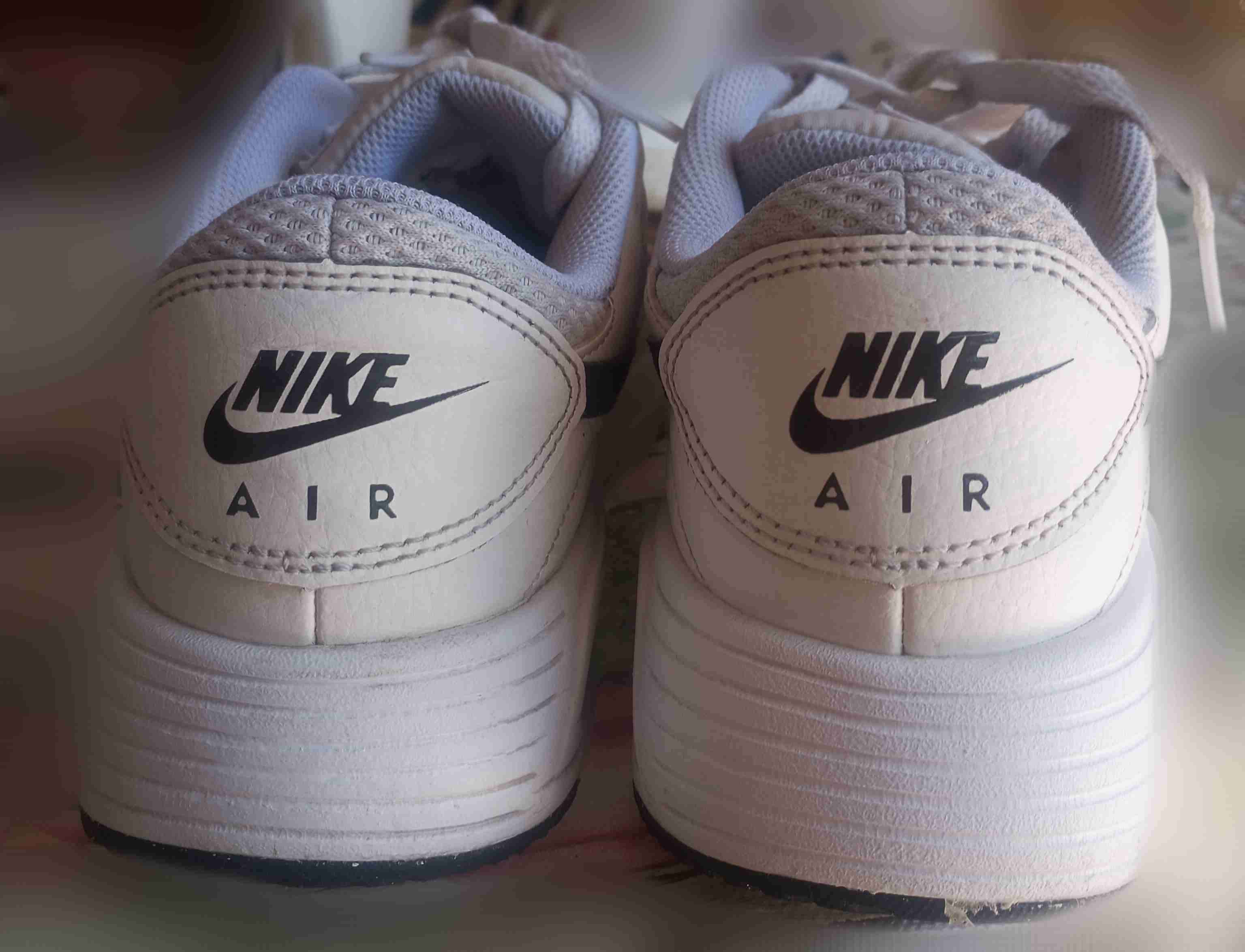 Zapatillas deportivas blancas Nike - miniatura 3