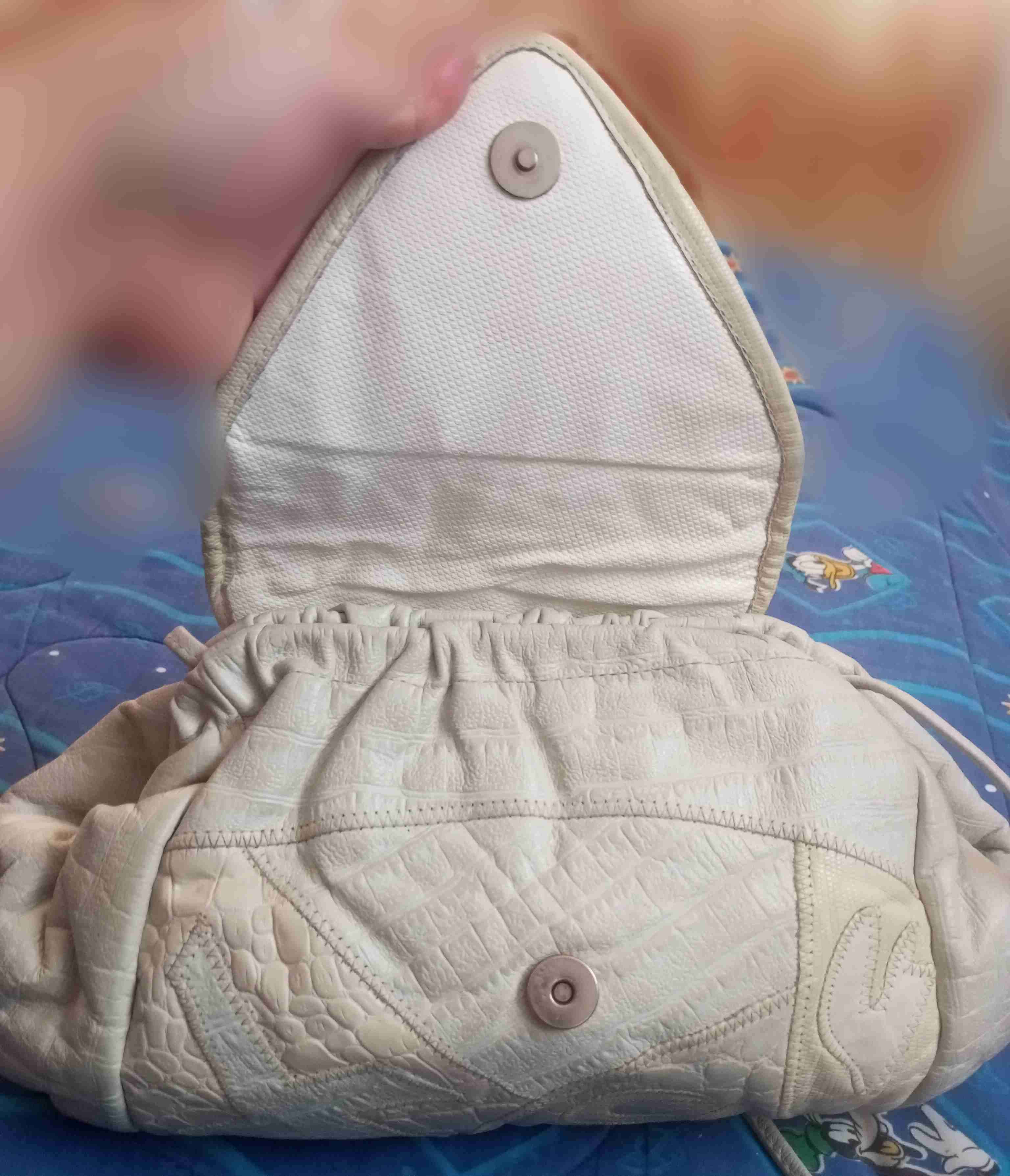 Cartera beige texturizada - miniatura 2