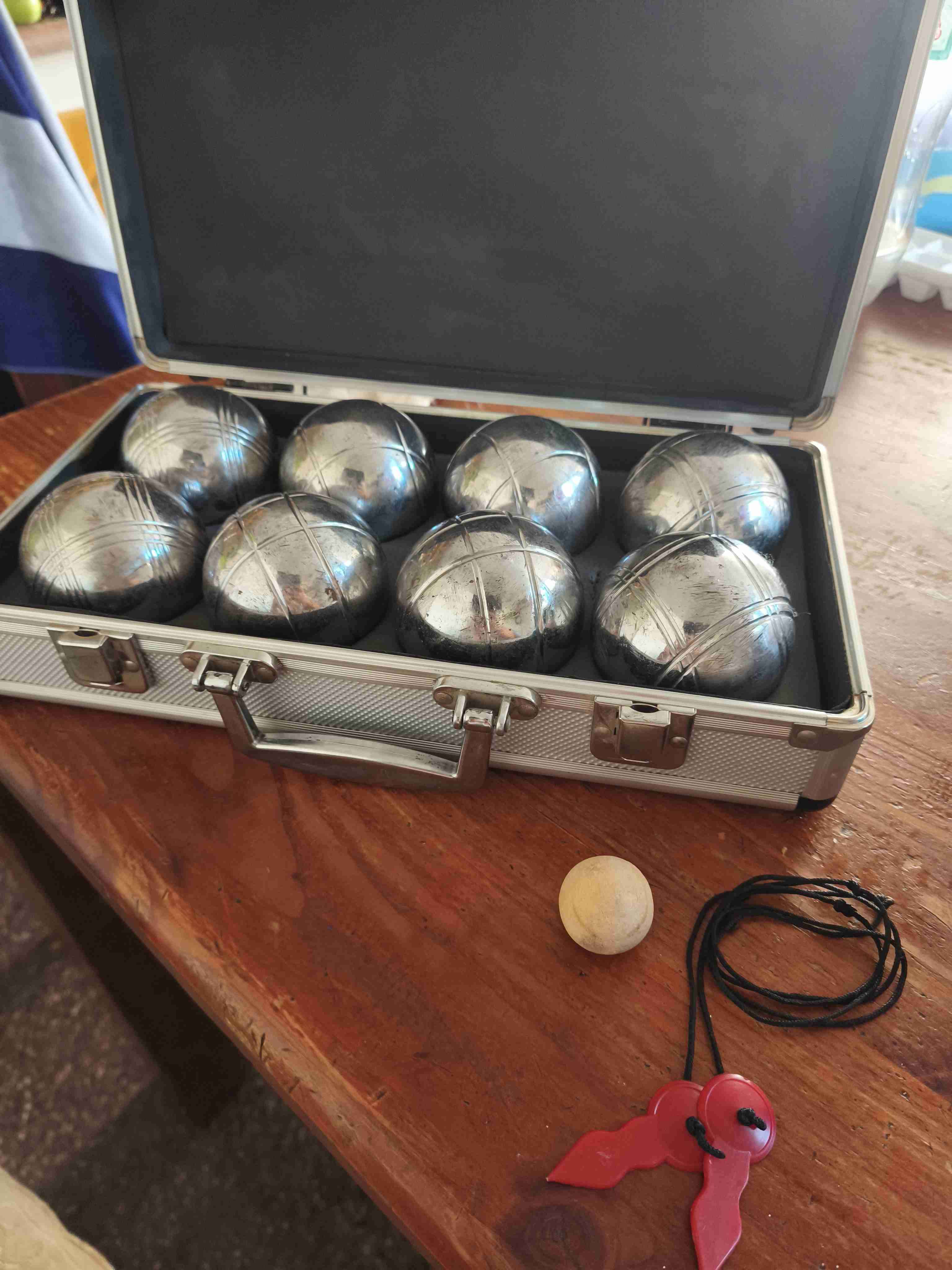 Juego de bochas metálicas