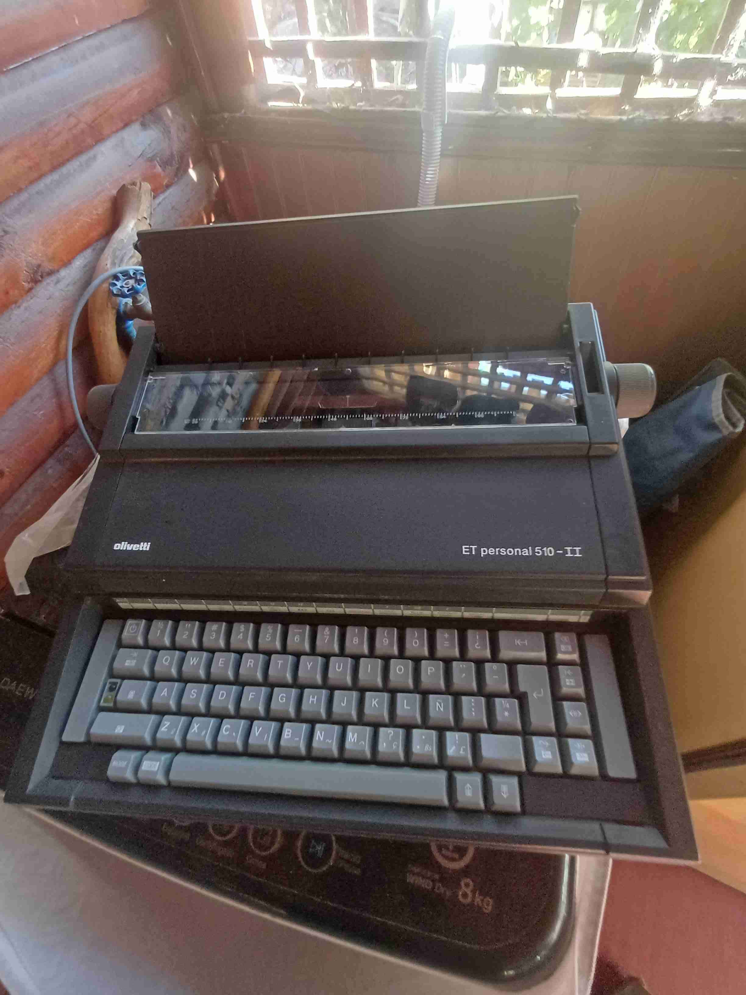 Máquina de escribir electrónica portátil - miniatura 3