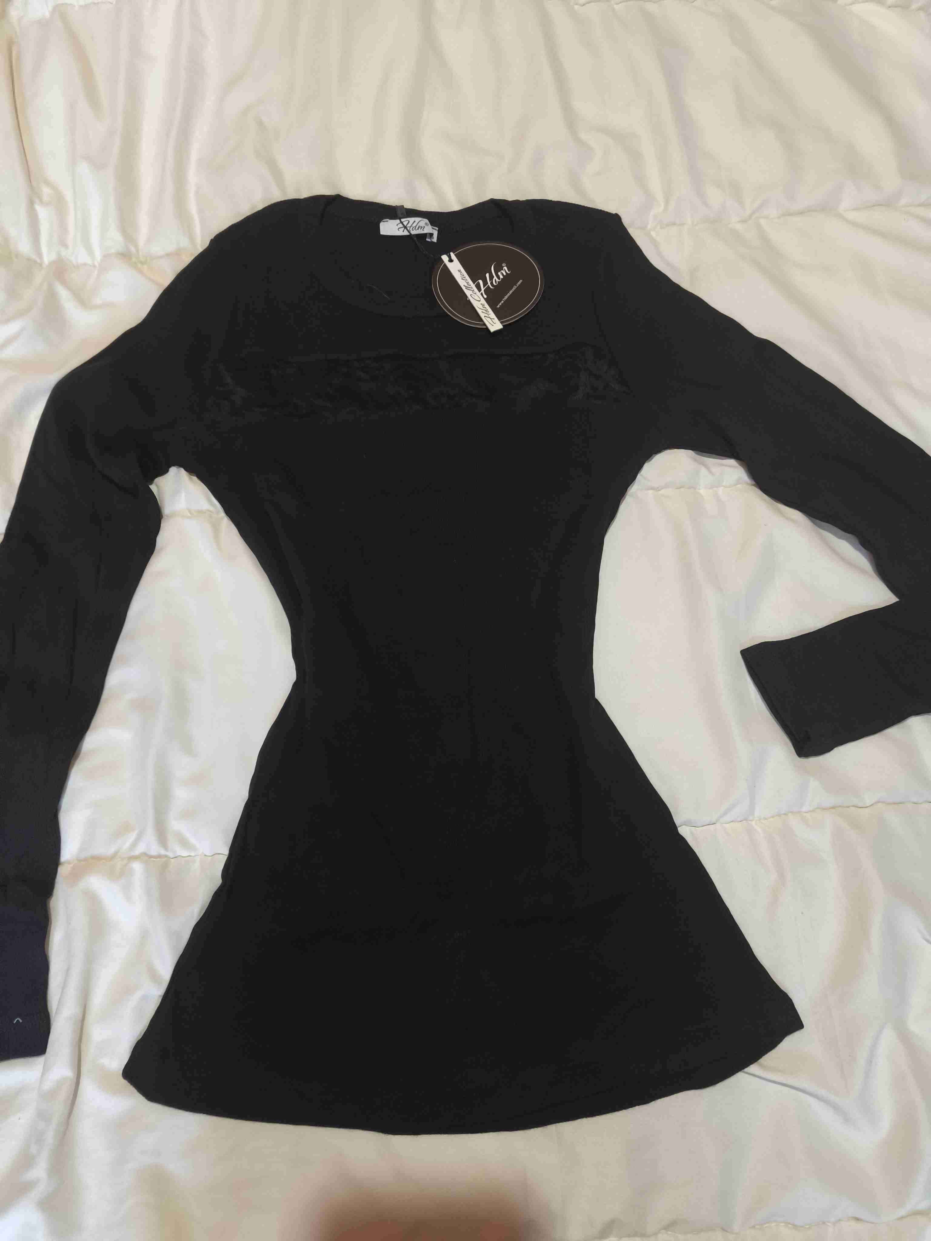 Polera negra de manga larga - miniatura 2