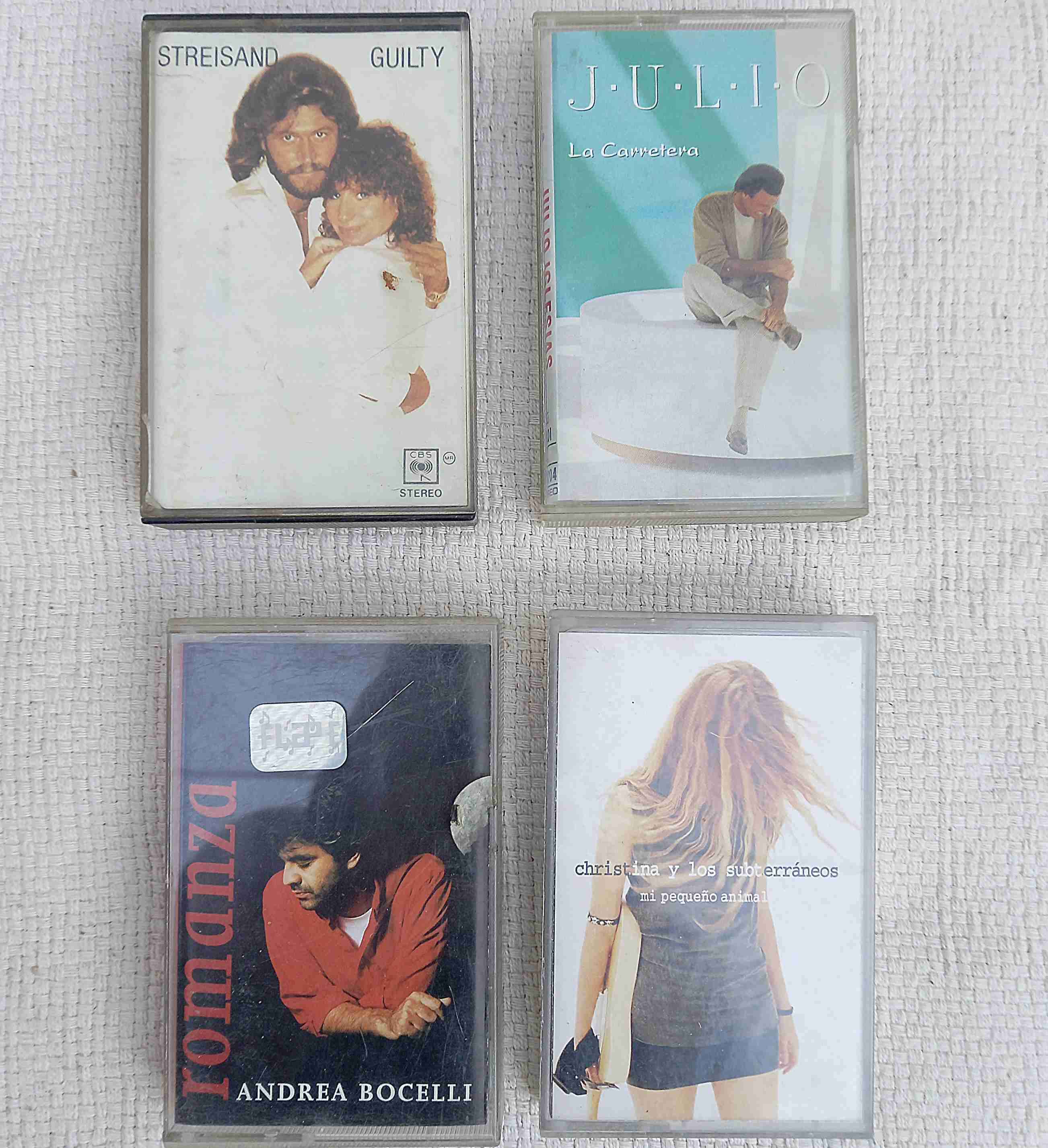 Lote de cassettes musicales variados - miniatura 3