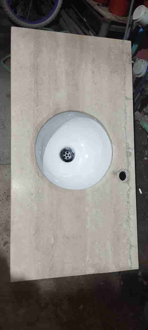 Dos Lavamanos de mármol beige - miniatura 2