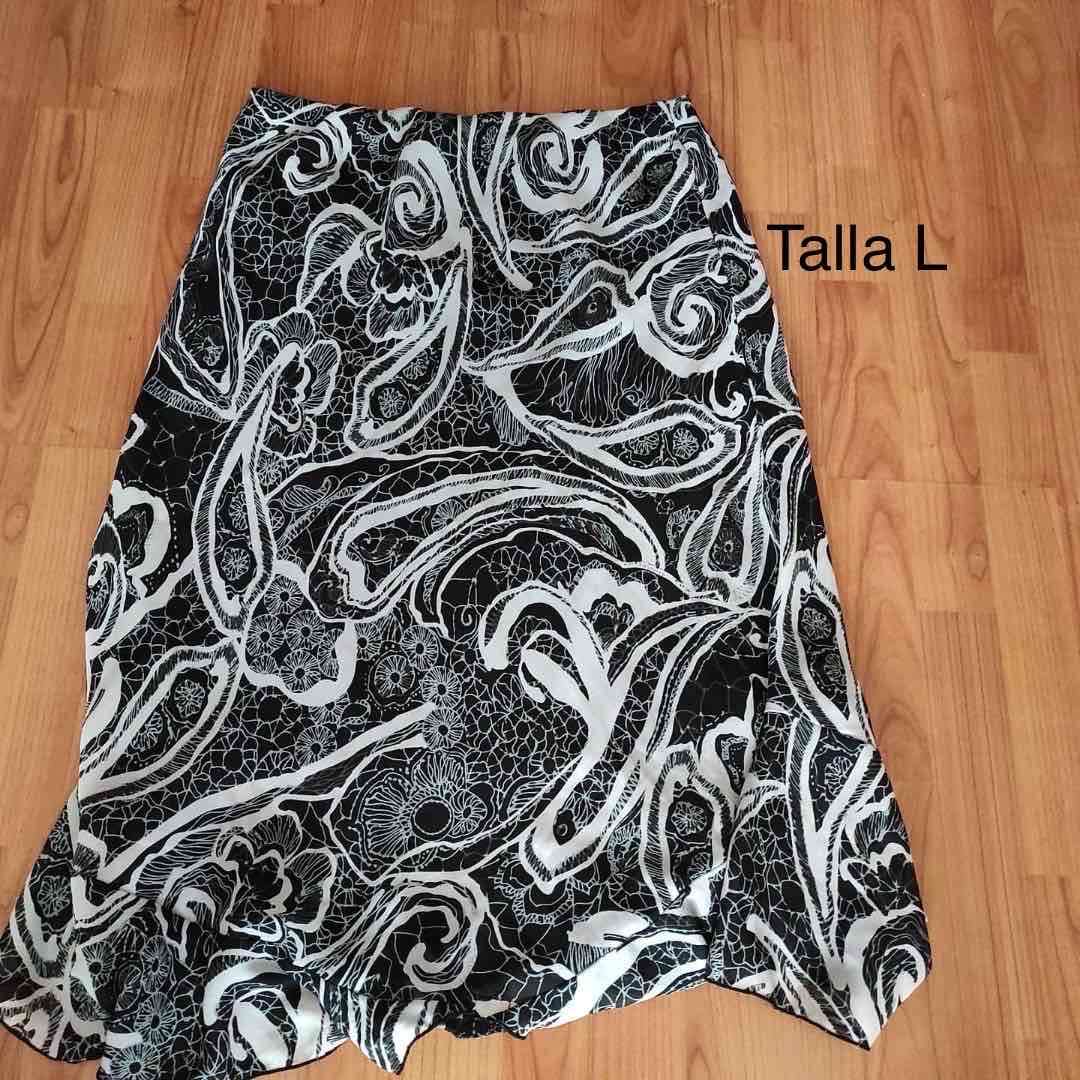 Falda estampada blanco y negro - miniatura 6