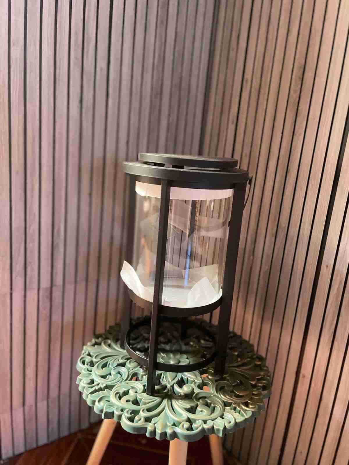 Farol metálico decorativo