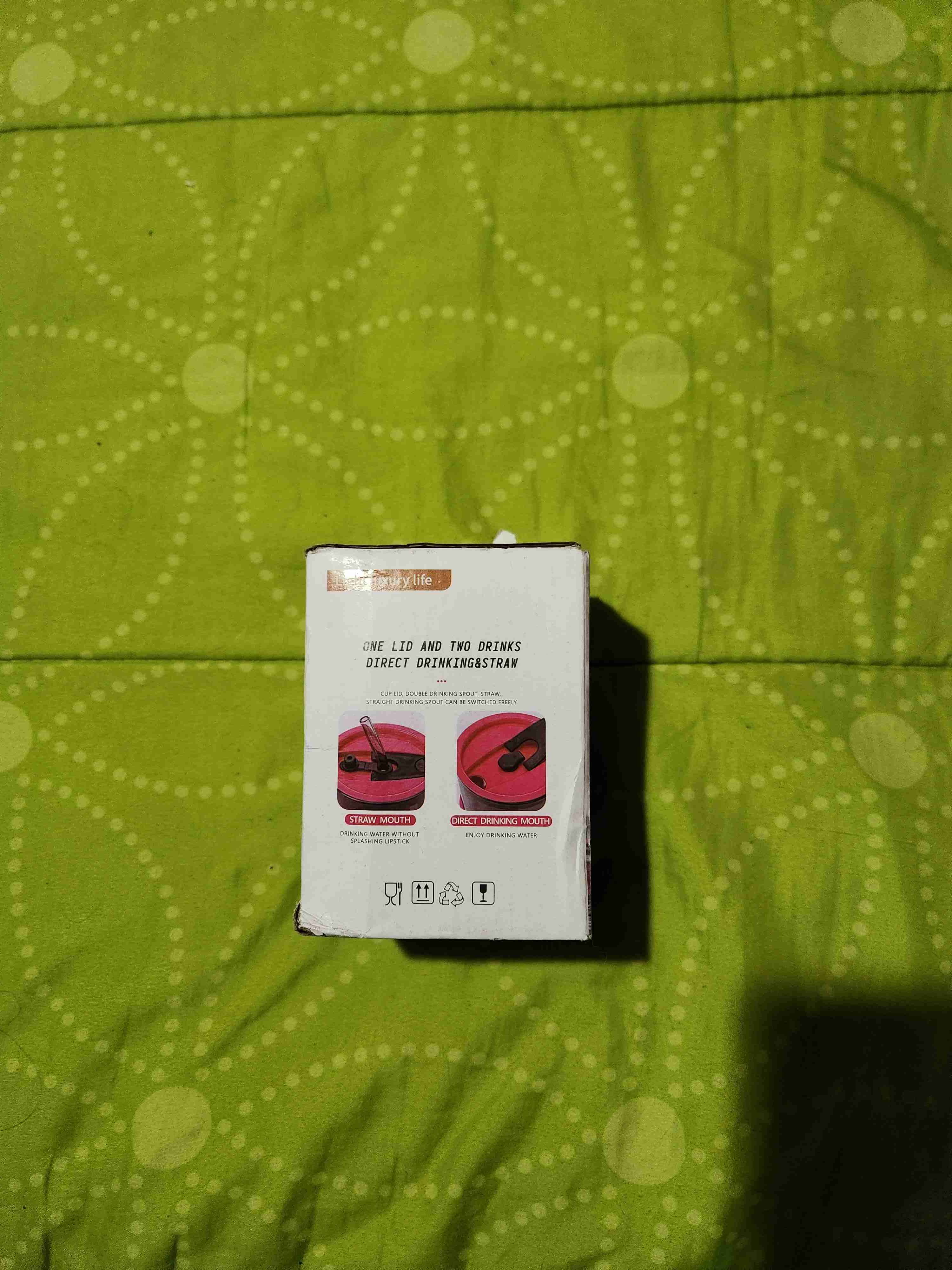 Vaso de vidrio con bombilla - miniatura 2