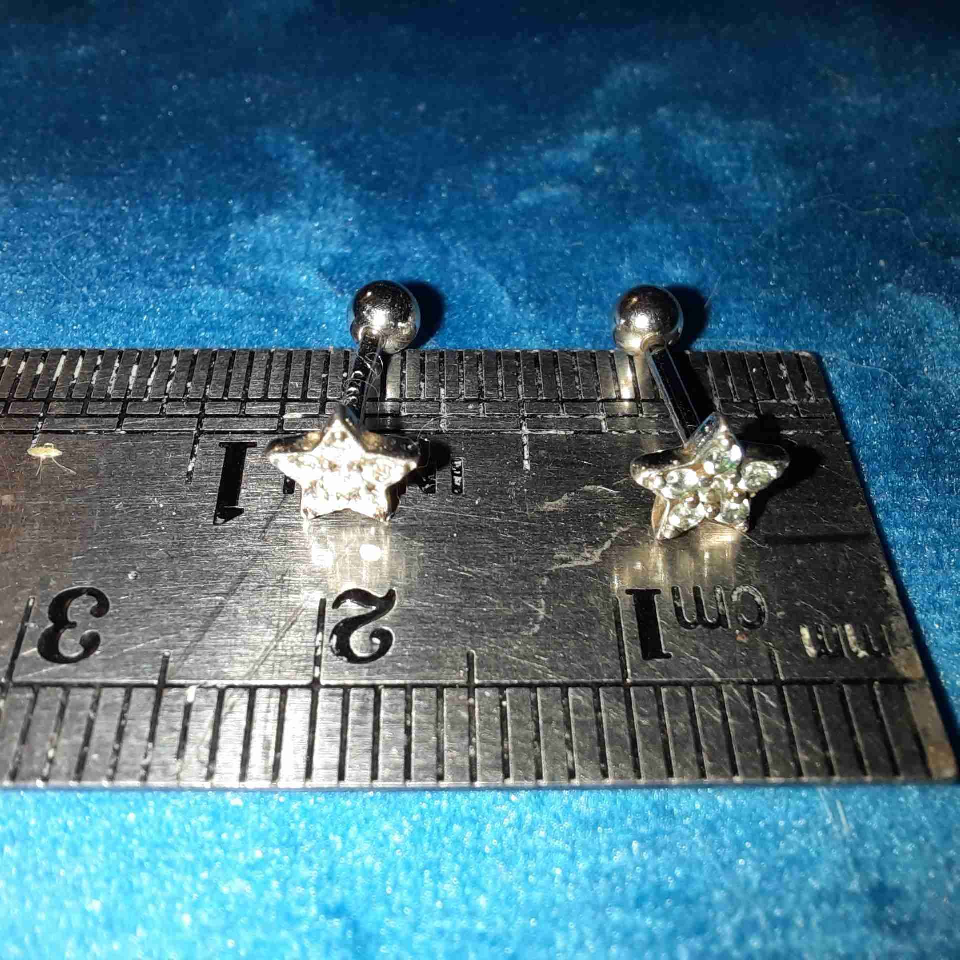 Piercing estrella con brillantes