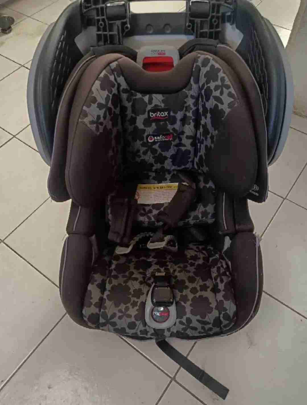 Silla de auto Britax negra - miniatura 2
