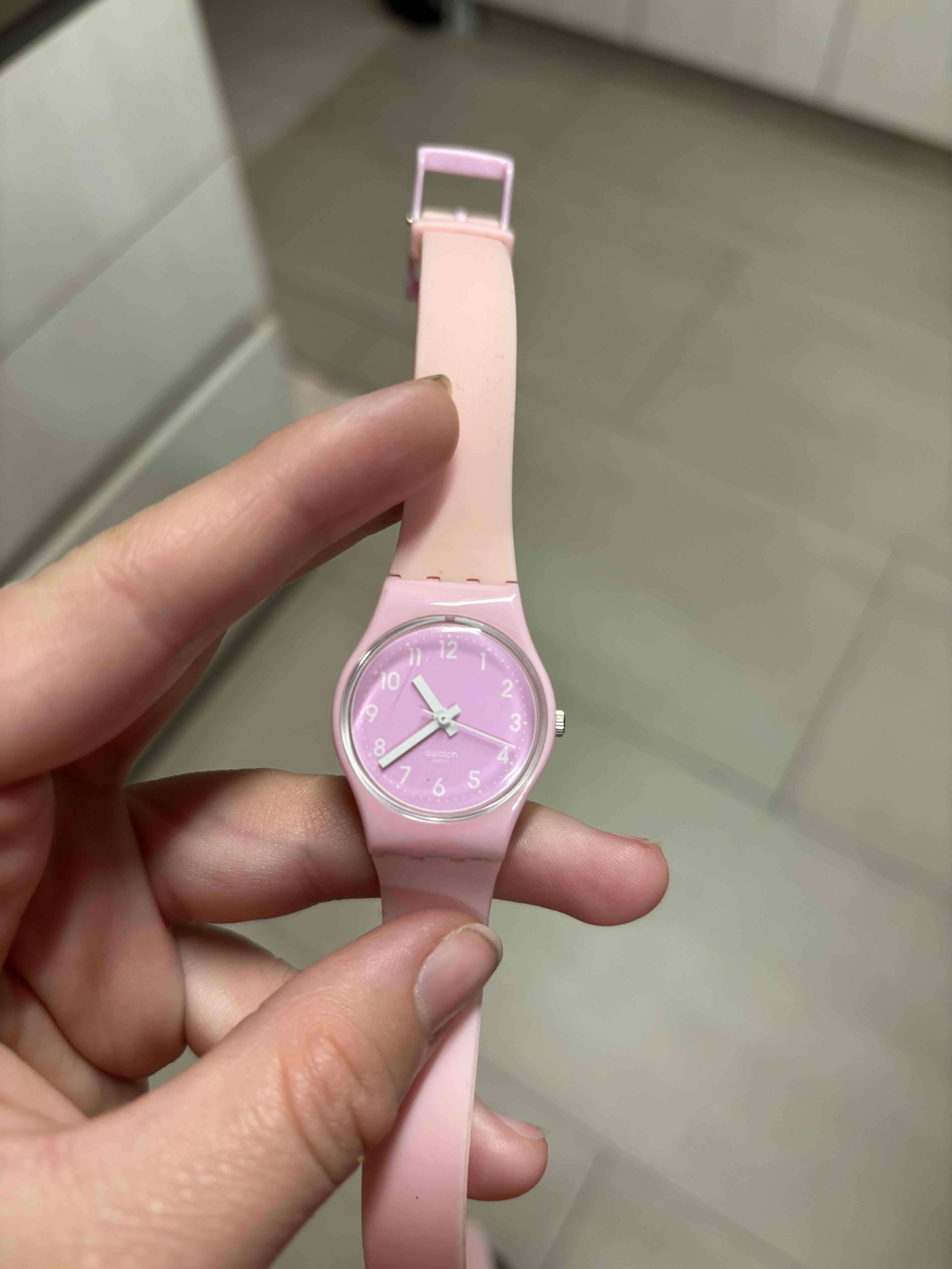 Reloj rosado Swatch - miniatura 3