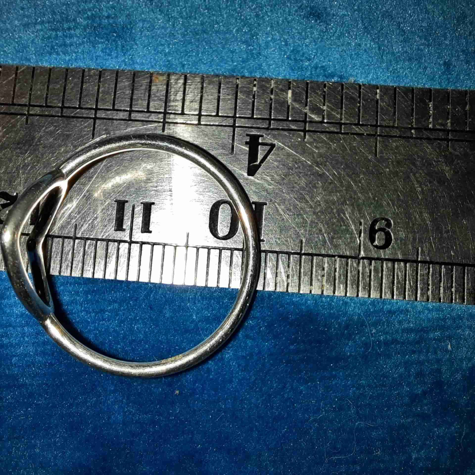 Anillo plateado de corazón - miniatura 2