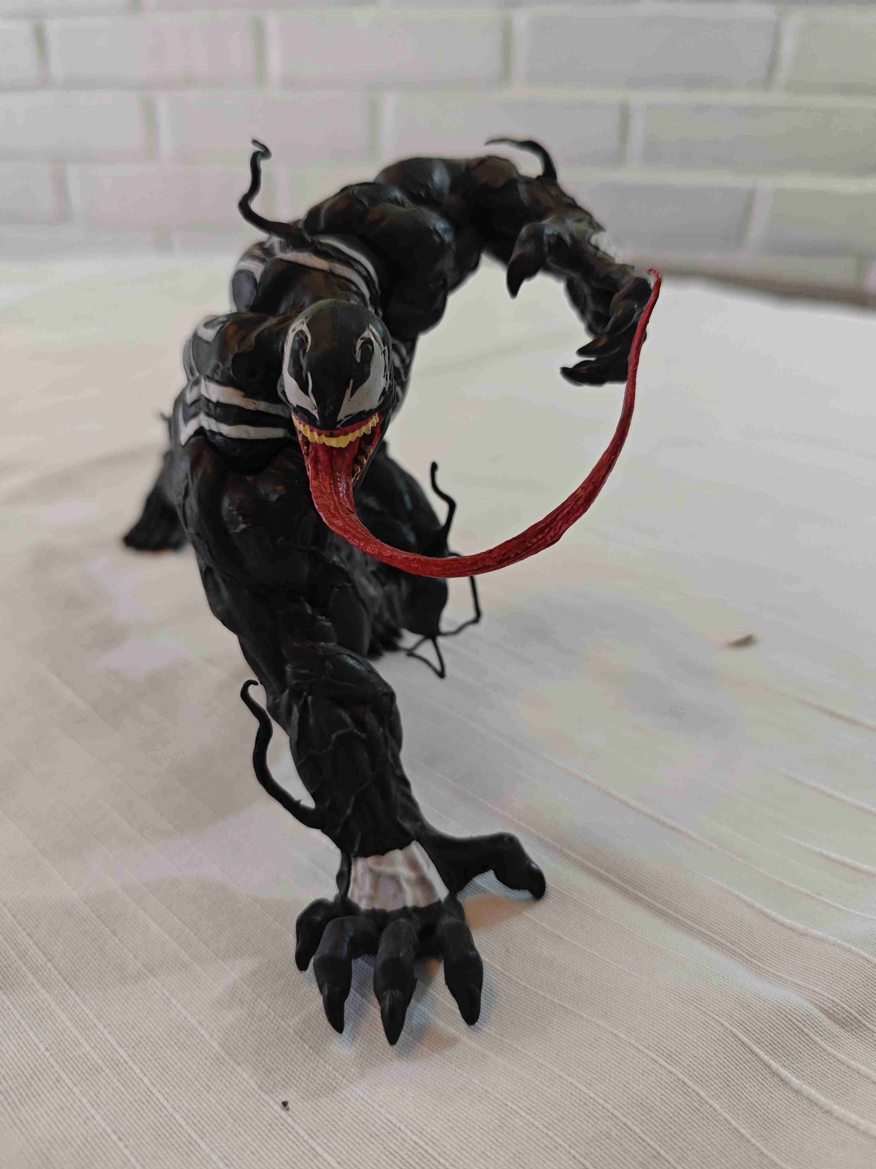 Figura coleccionable Venom