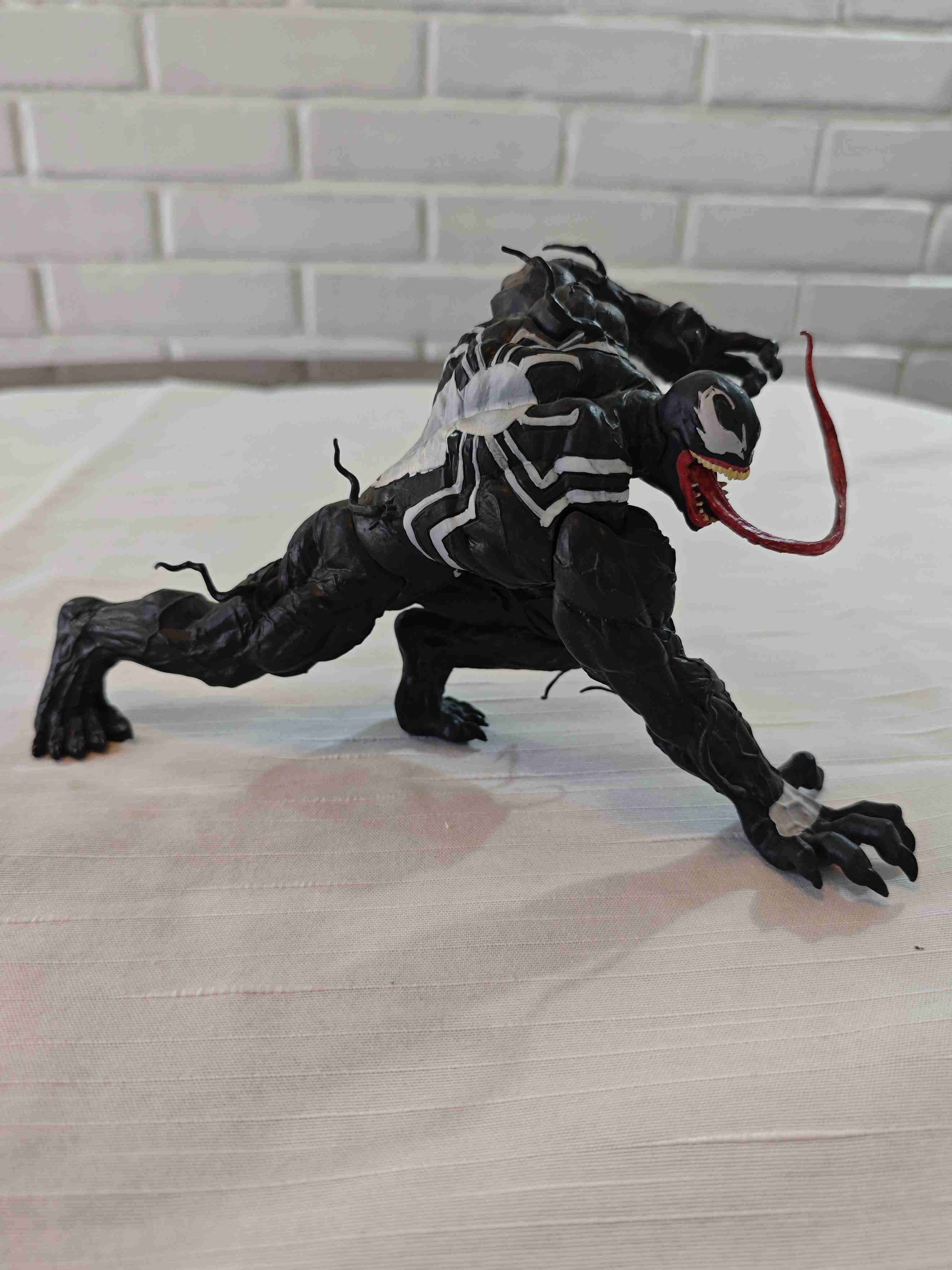 Figura coleccionable Venom - miniatura 2
