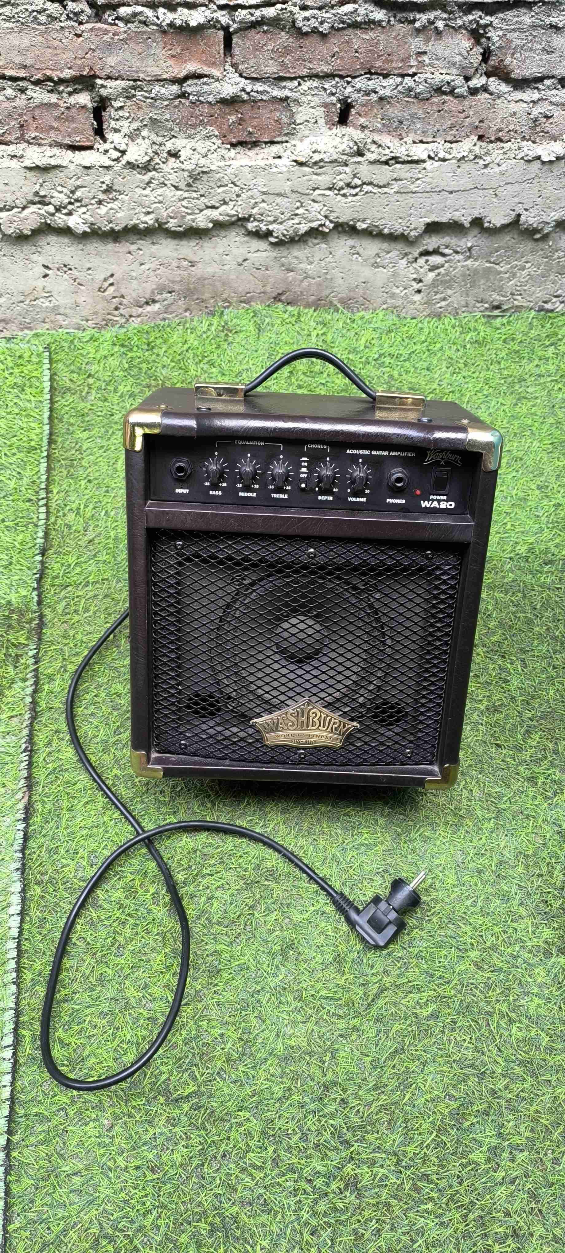 Amplificador guitarra acústica Washburn - miniatura 2