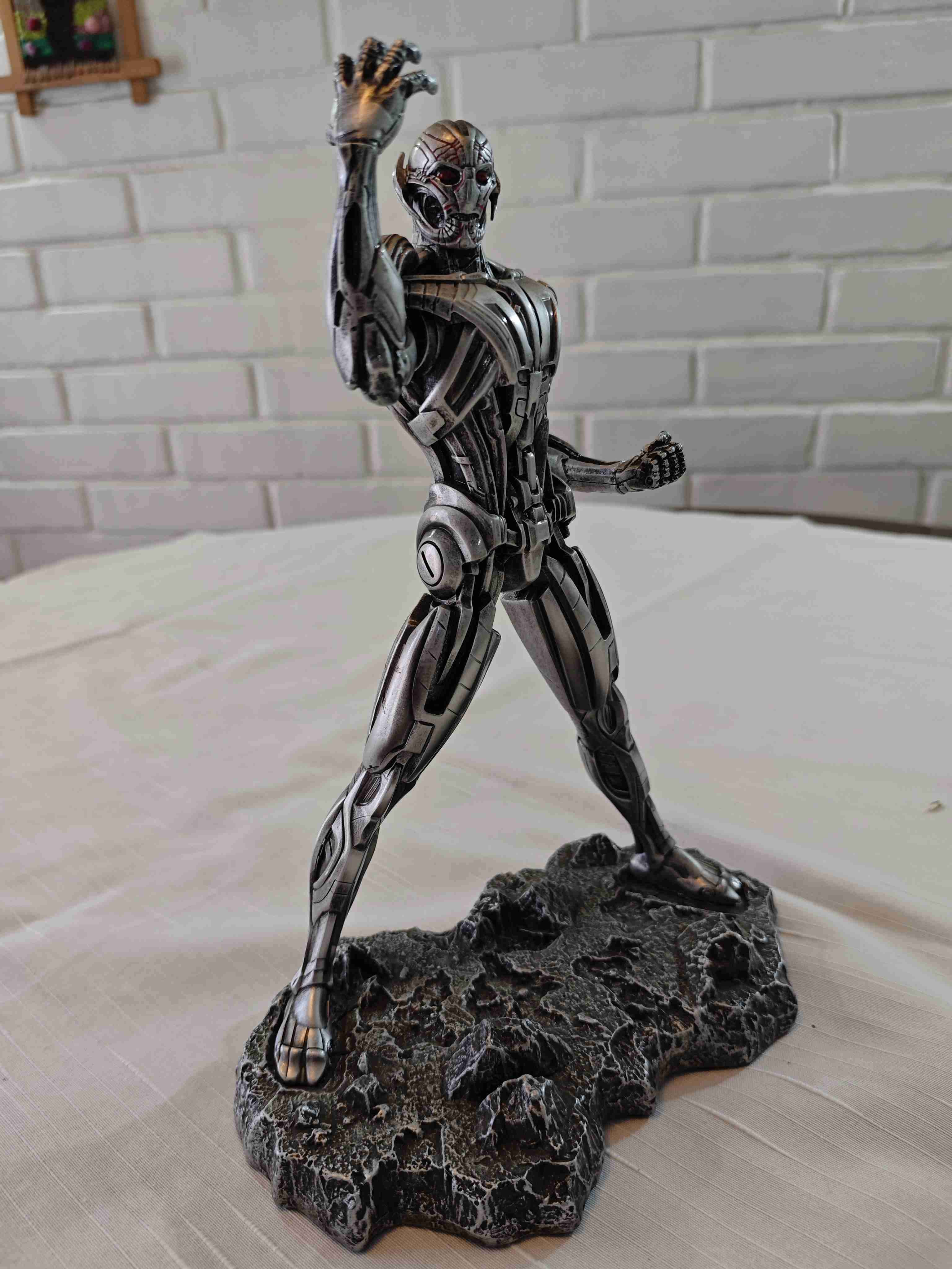Figura de acción Ultron (Avengers age of Ultron) - miniatura 3
