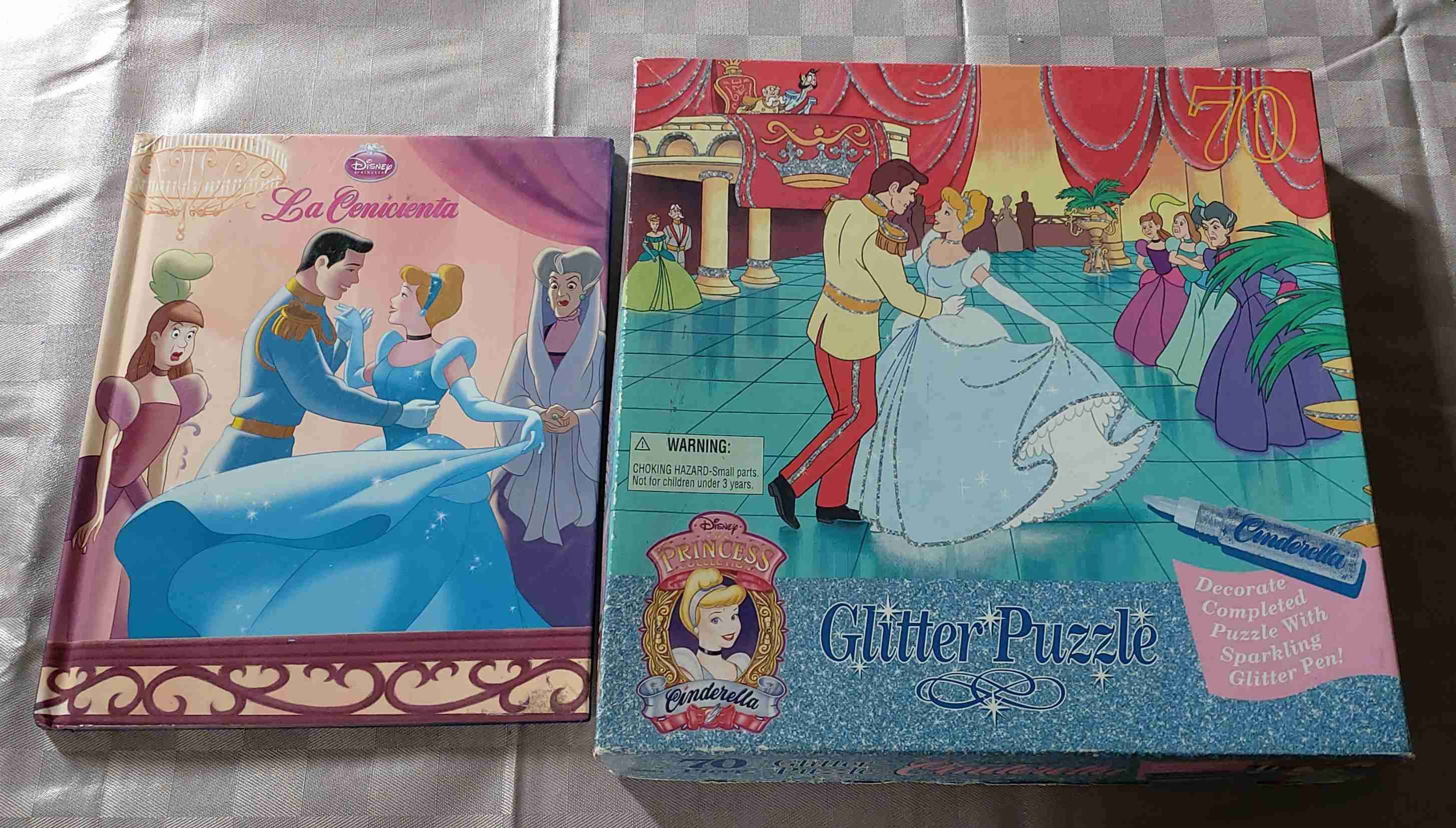 Rompecabezas y libro de La Cenicienta