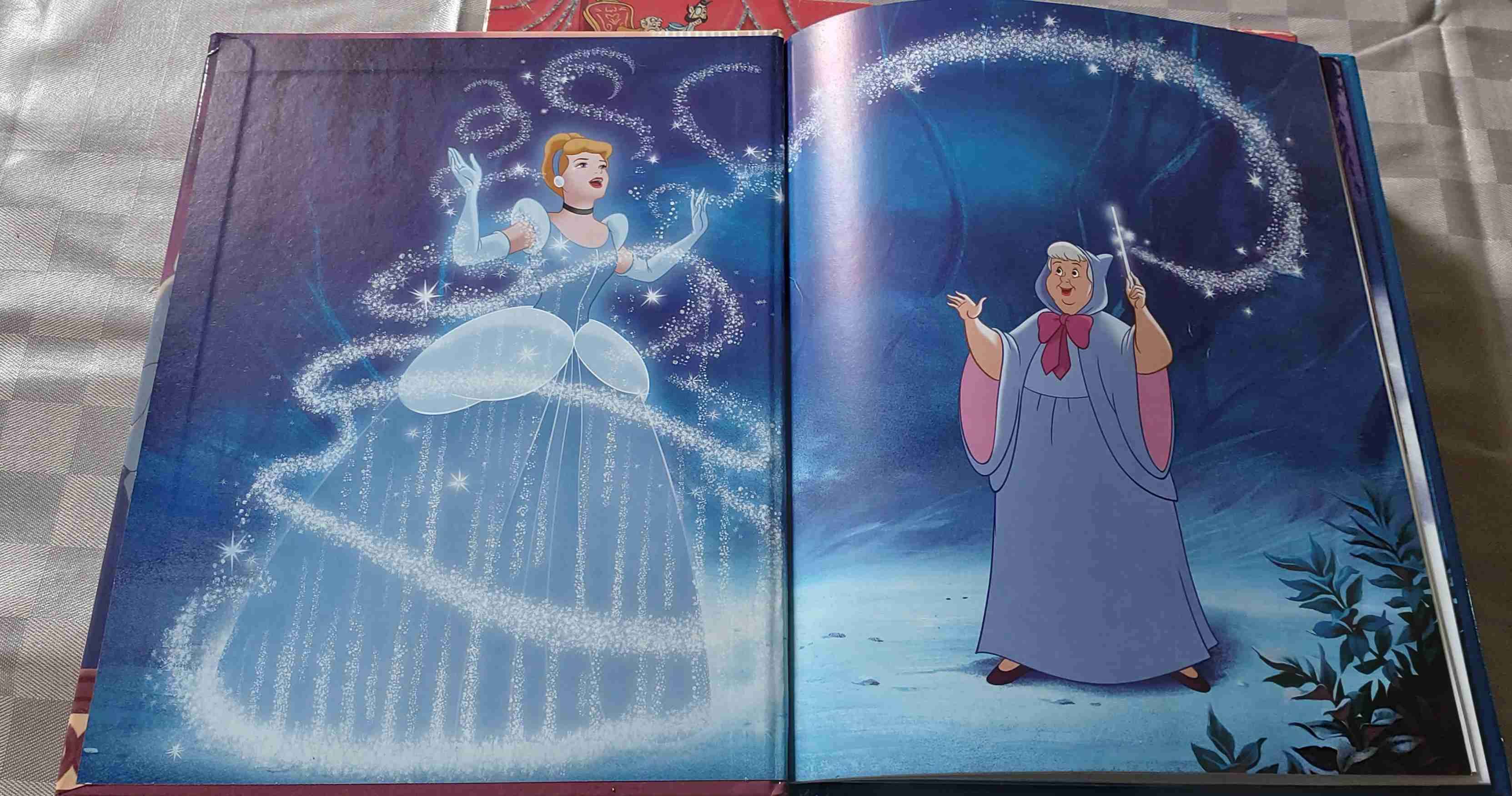 Rompecabezas y libro de La Cenicienta - miniatura 2