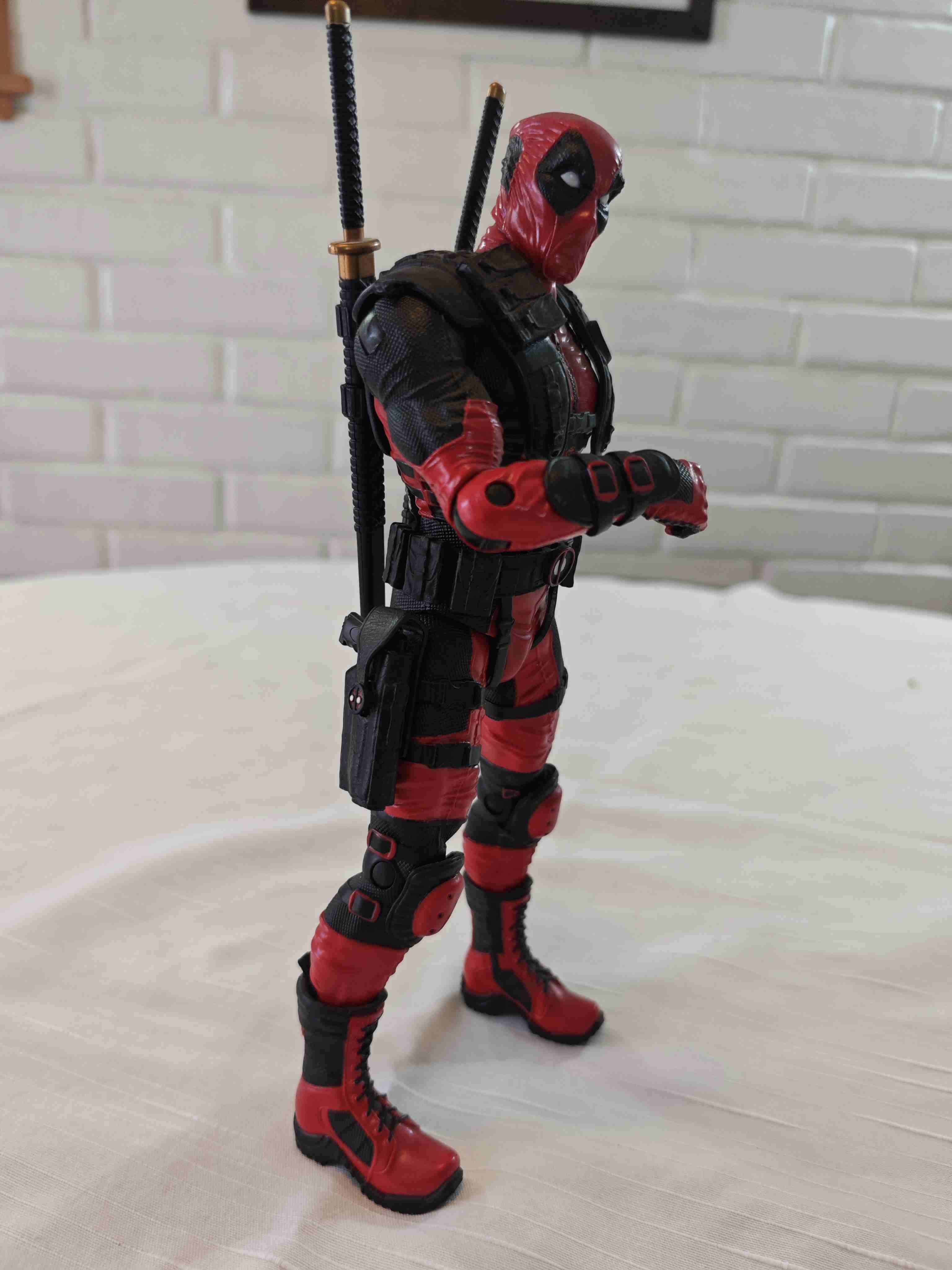 Figura de acción Deadpool - miniatura 4