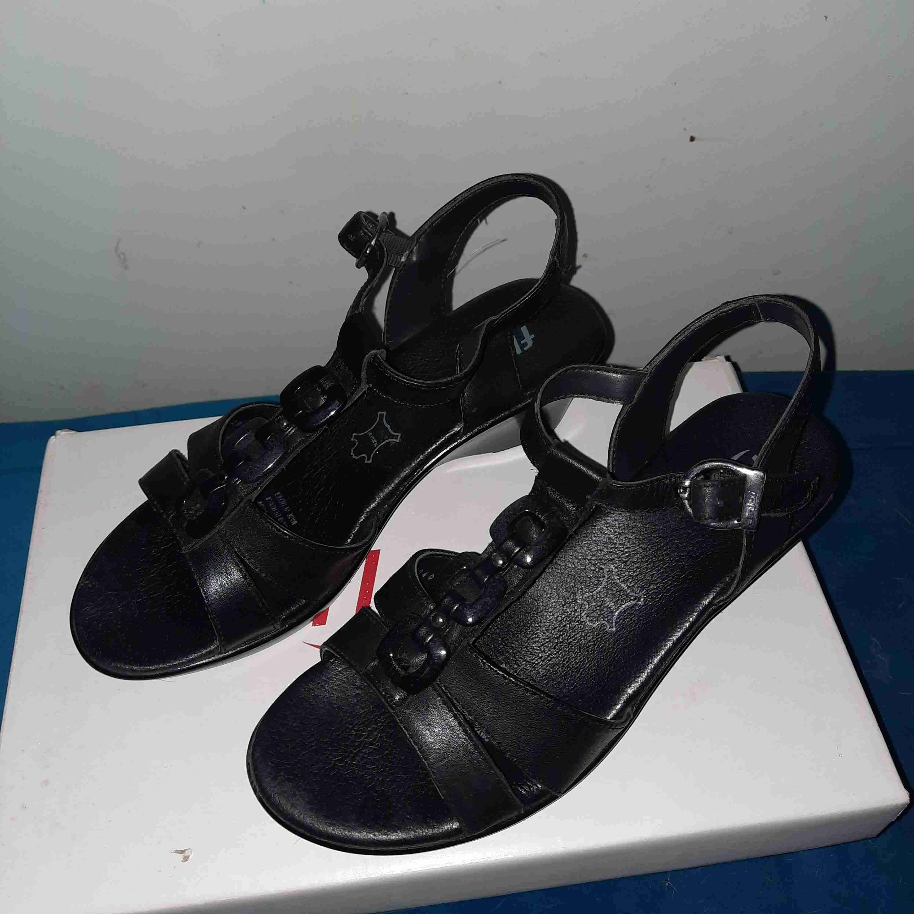 Sandalias Flexi de tacón bajo - miniatura 2