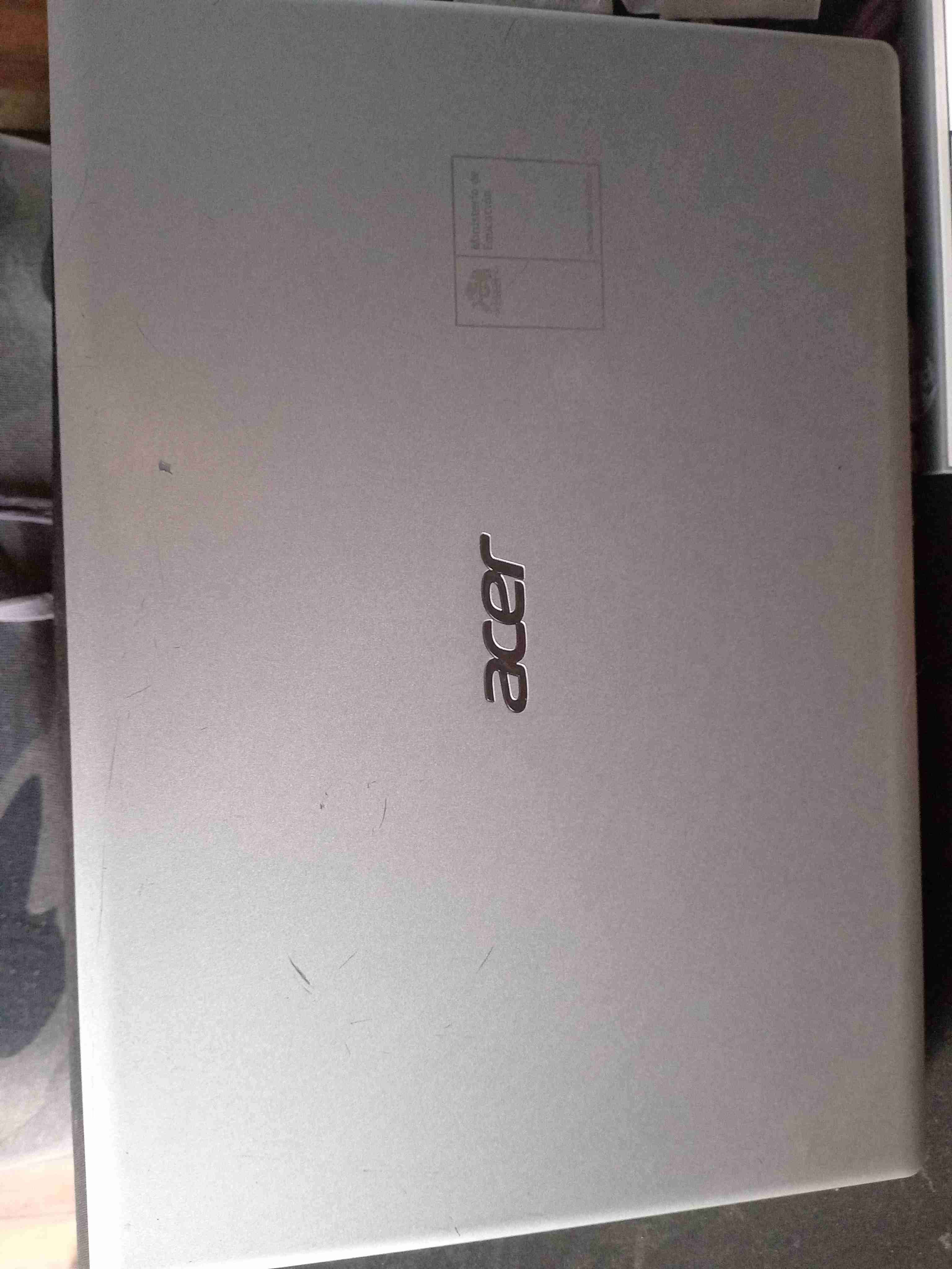 Laptop portátil con pantalla HD Acer del gobierno - miniatura 4