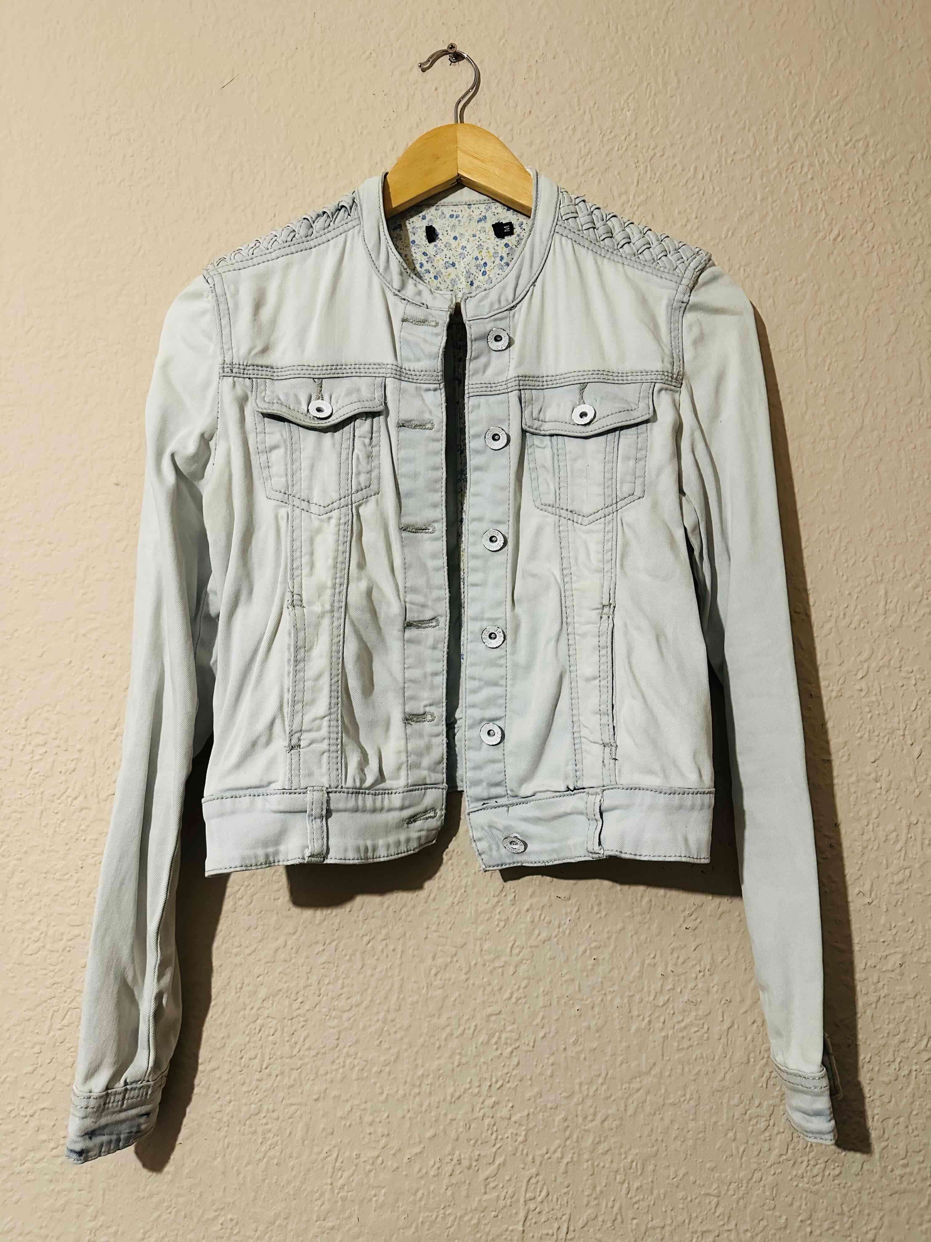 Chaqueta denim celeste claro