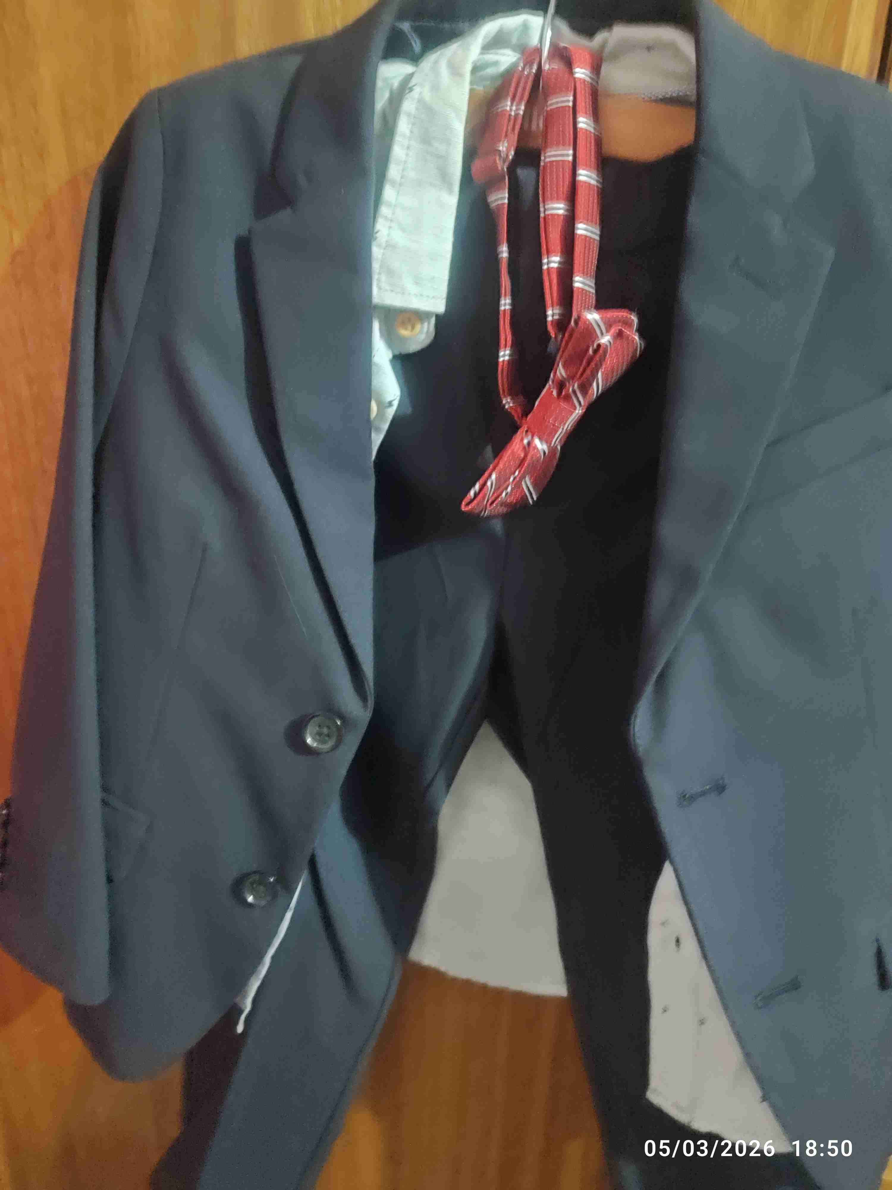 Traje de niño con corbata - miniatura 3