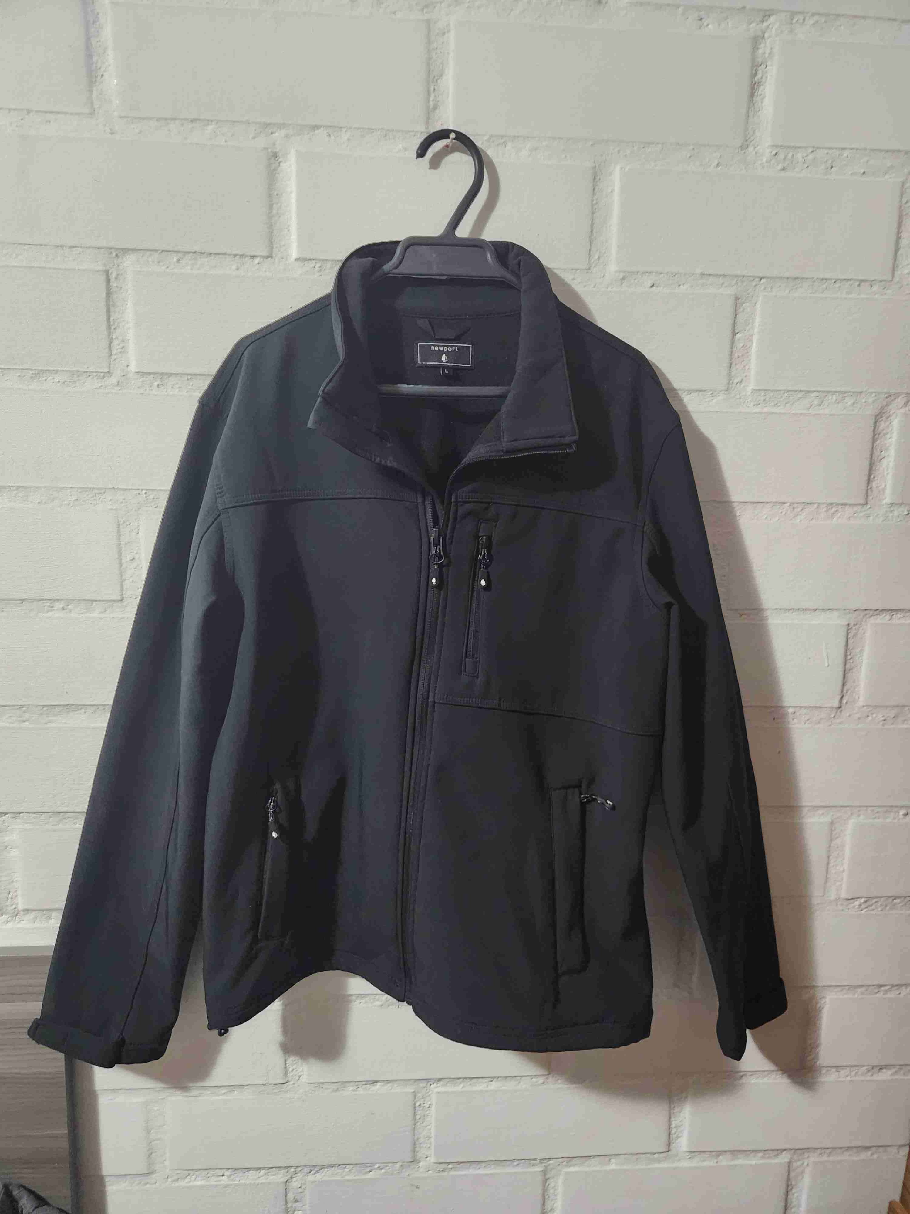 Chaqueta softshell negra