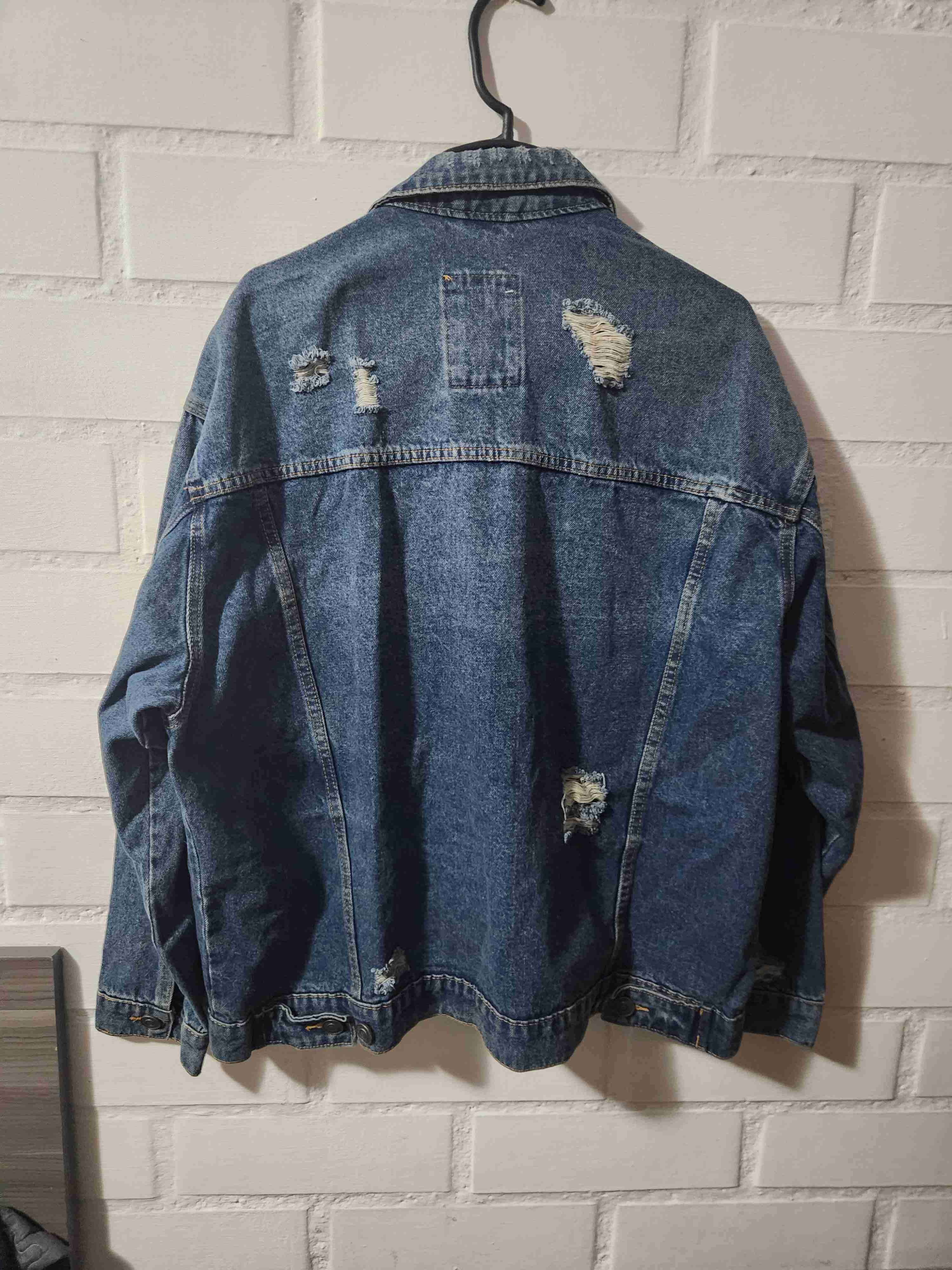 Chaqueta de mezclilla desgastada - miniatura 2